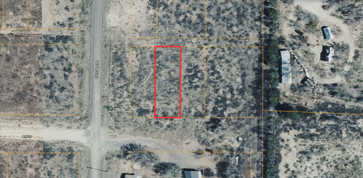 Photo 8 — Lot 15-16 E 9Th Street