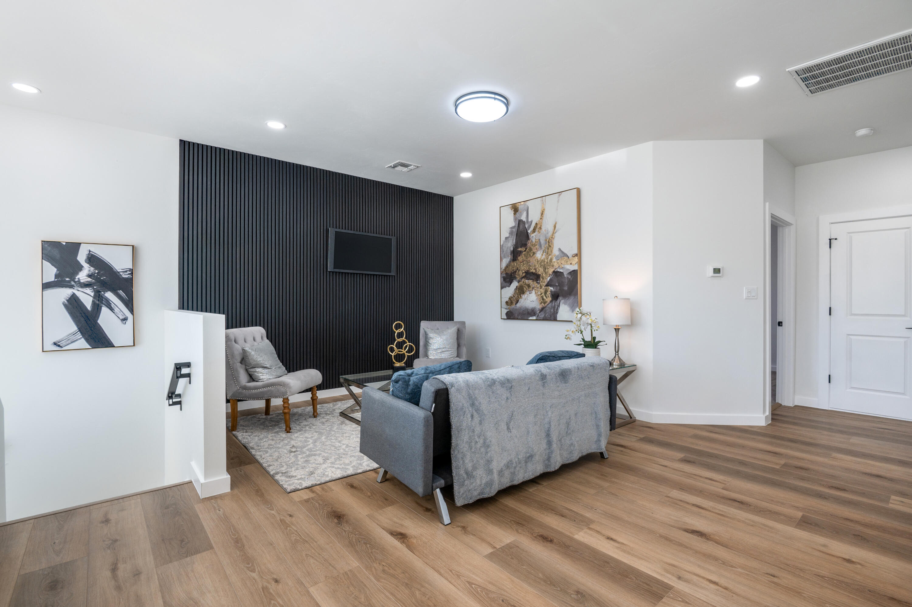 Photo 9 — 2105 New York Avenue SW