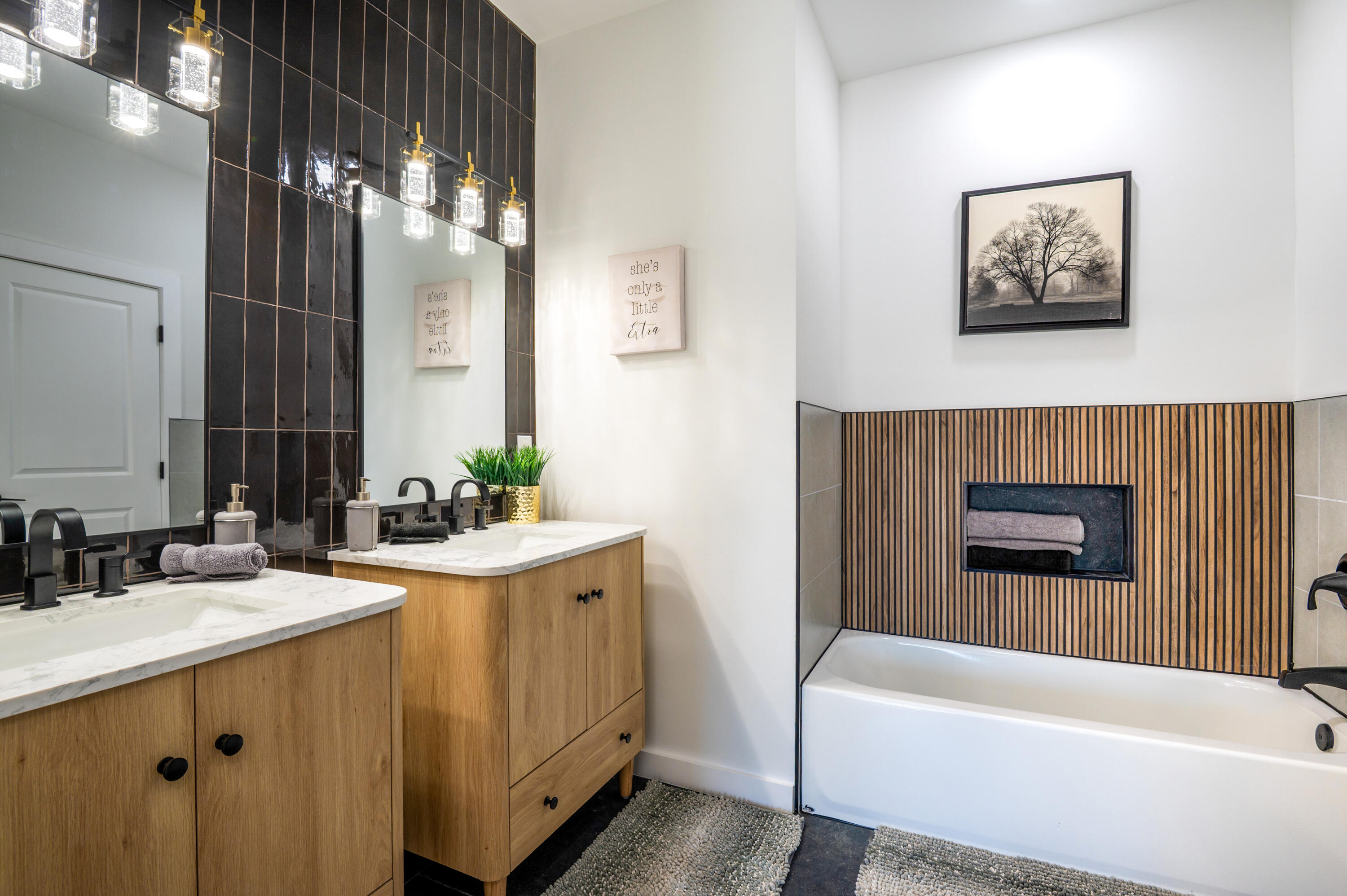 Photo 13 — 2105 New York Avenue SW