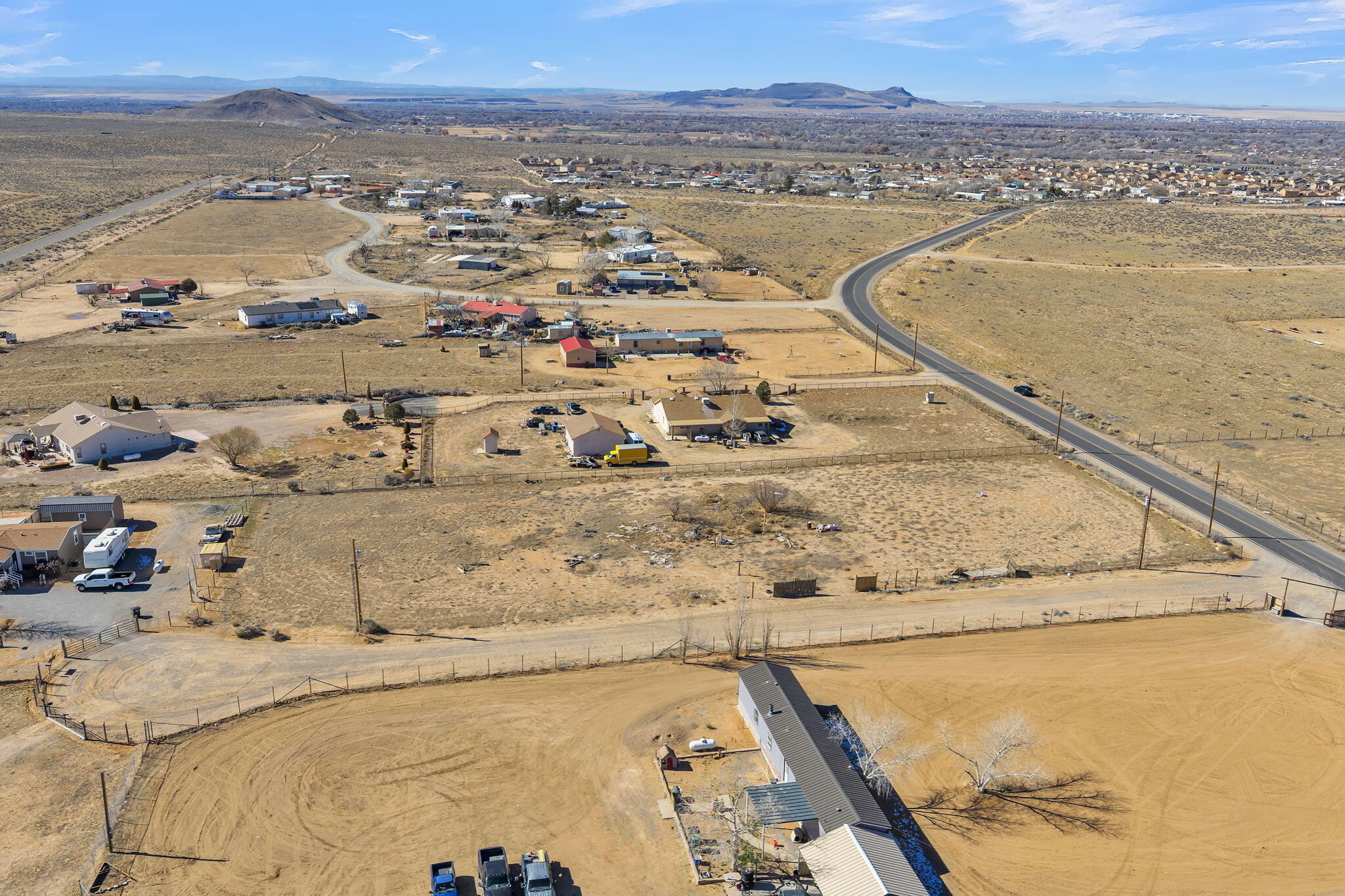 Photo 9 — 98 Van Camp Boulevard
