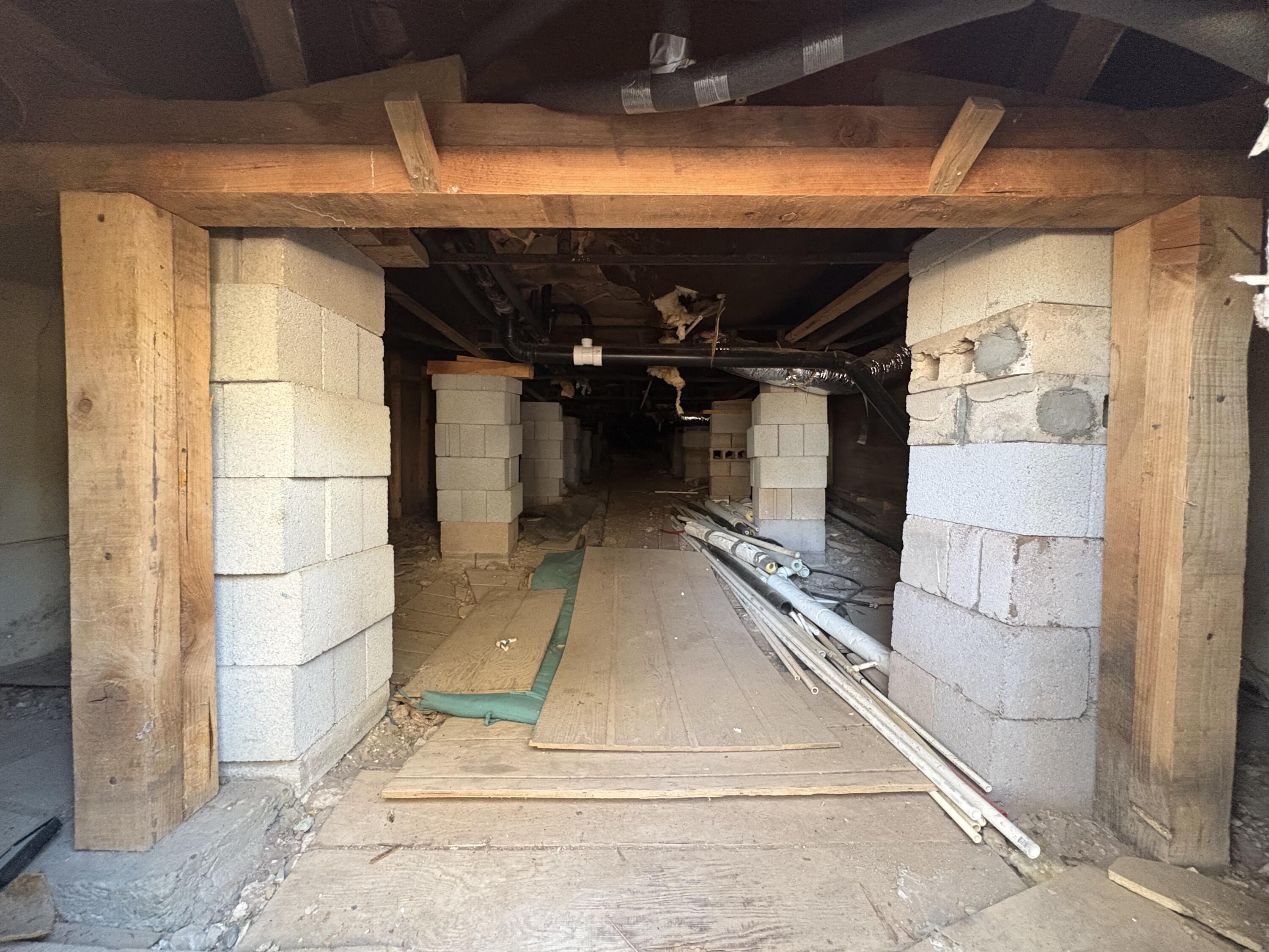 Photo 15 — 33 CARP Road