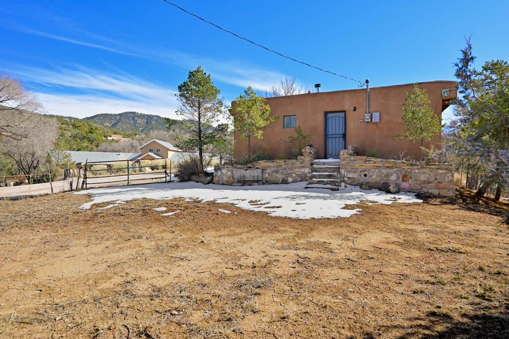 Photo 13 — 436 Apodaca Hill Street