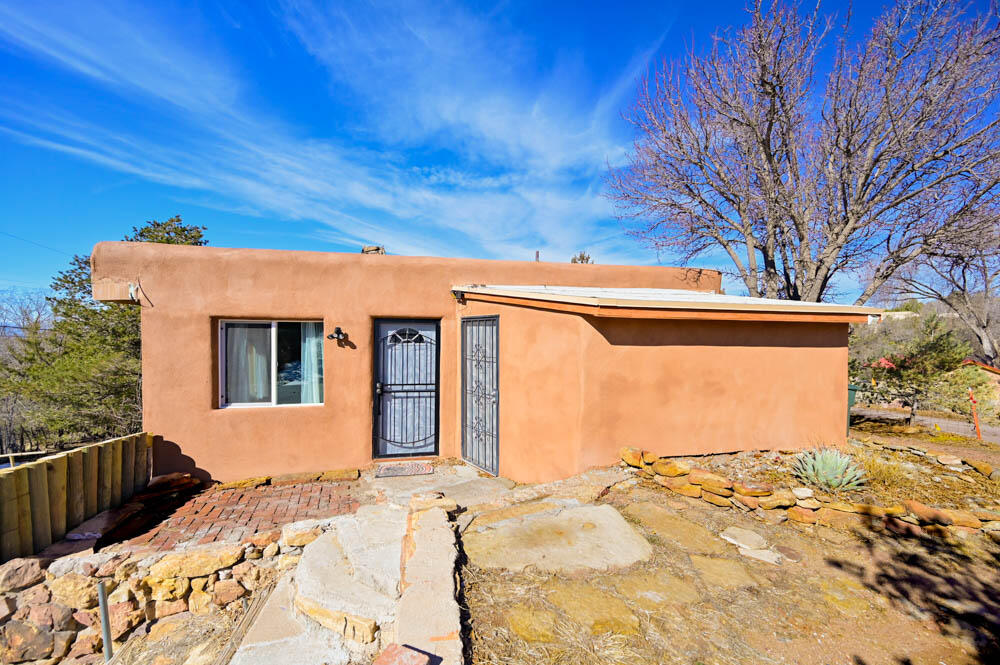 Photo 10 — 436 Apodaca Hill Street