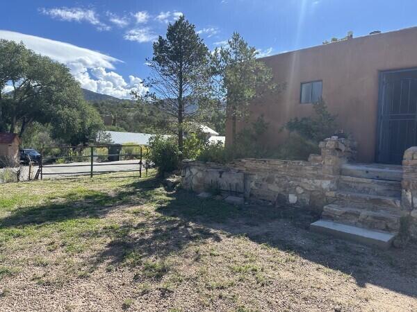 Photo 2 — 436 Apodaca Hill Street