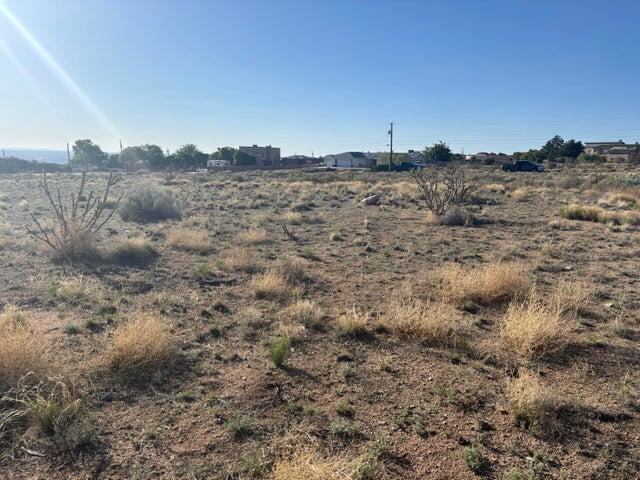 Photo 4 —  Del Rey Avenue NE