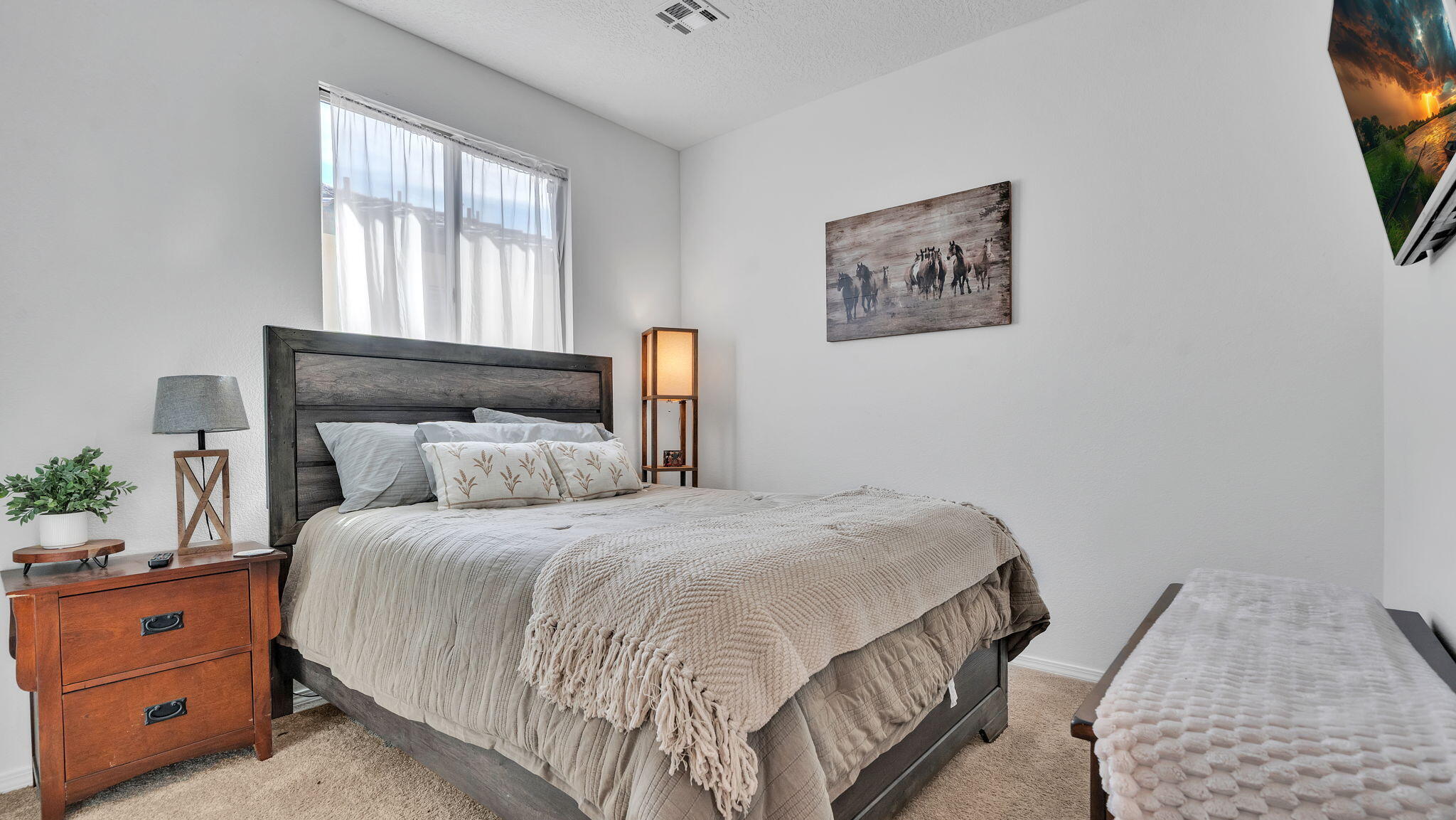 Photo 16 — 1371 Vallecito Court NW