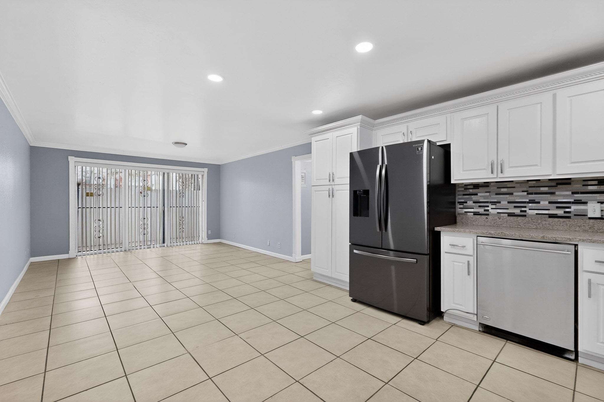 Photo 15 — 1100 Alvarado Drive SE APT 104