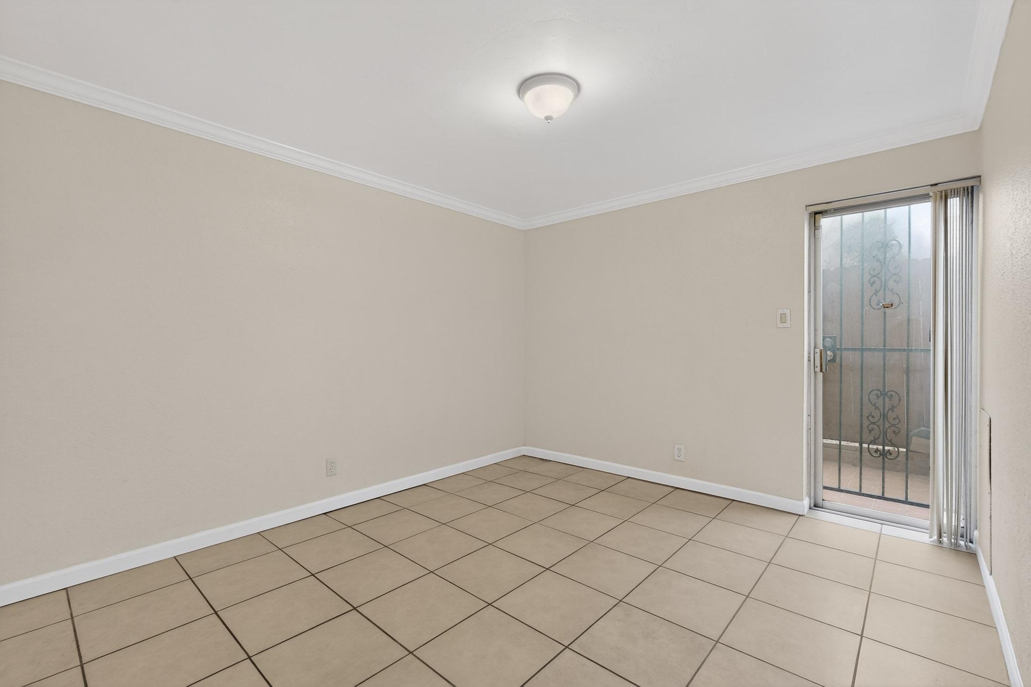 Photo 20 — 1100 Alvarado Drive SE APT 104