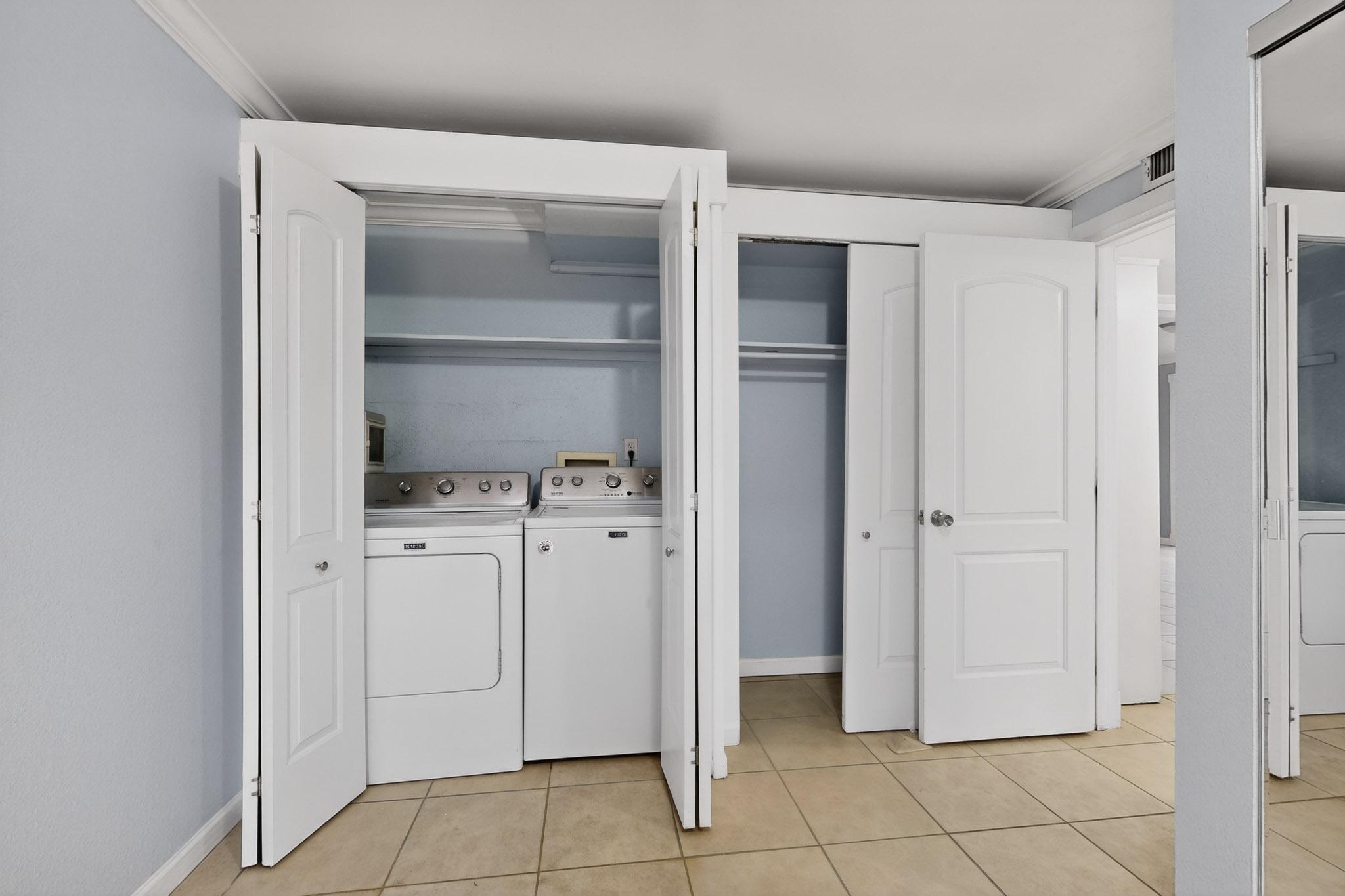 Photo 2 — 1100 Alvarado Drive SE APT 104