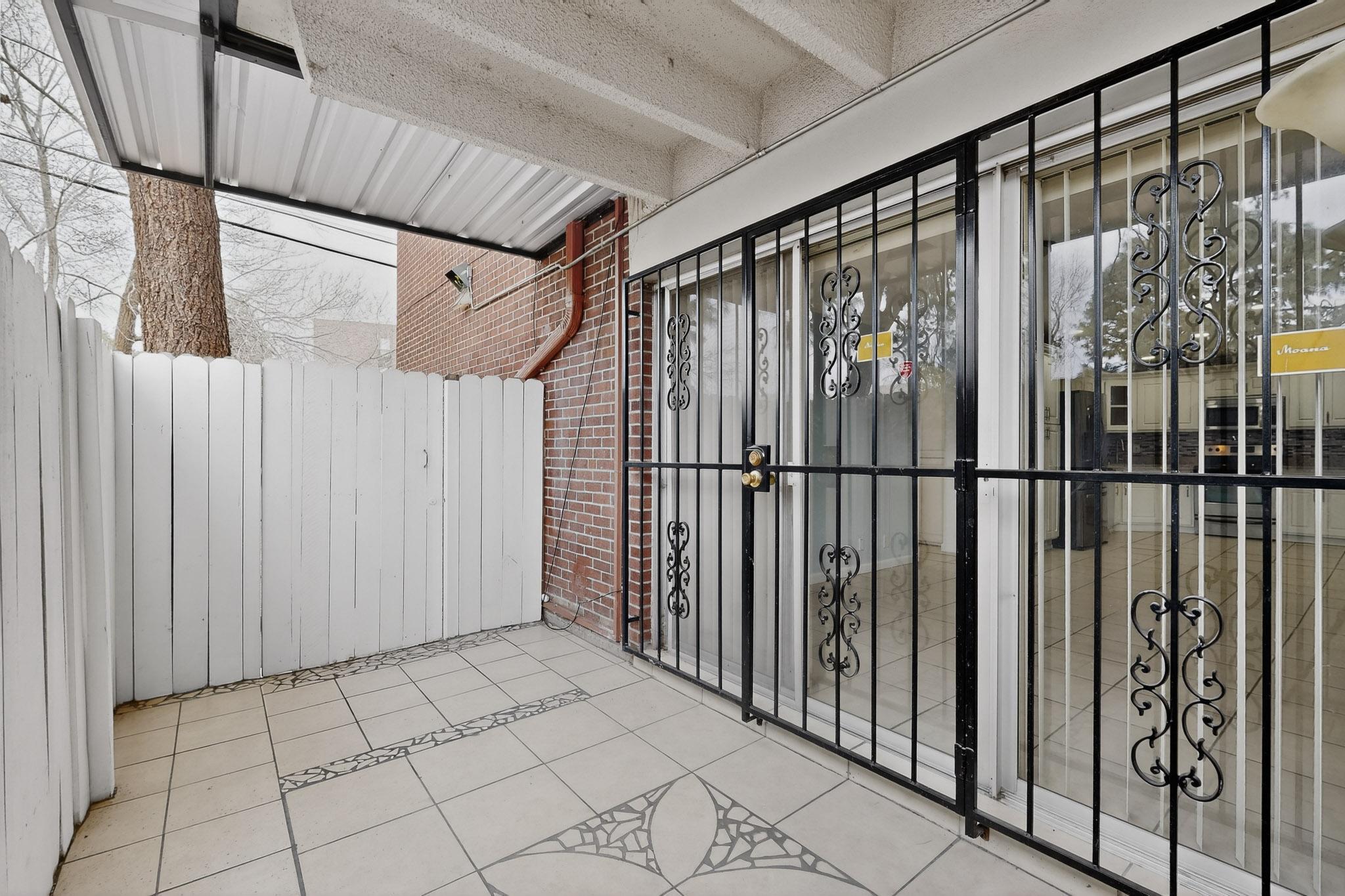 Photo 4 — 1100 Alvarado Drive SE APT 104