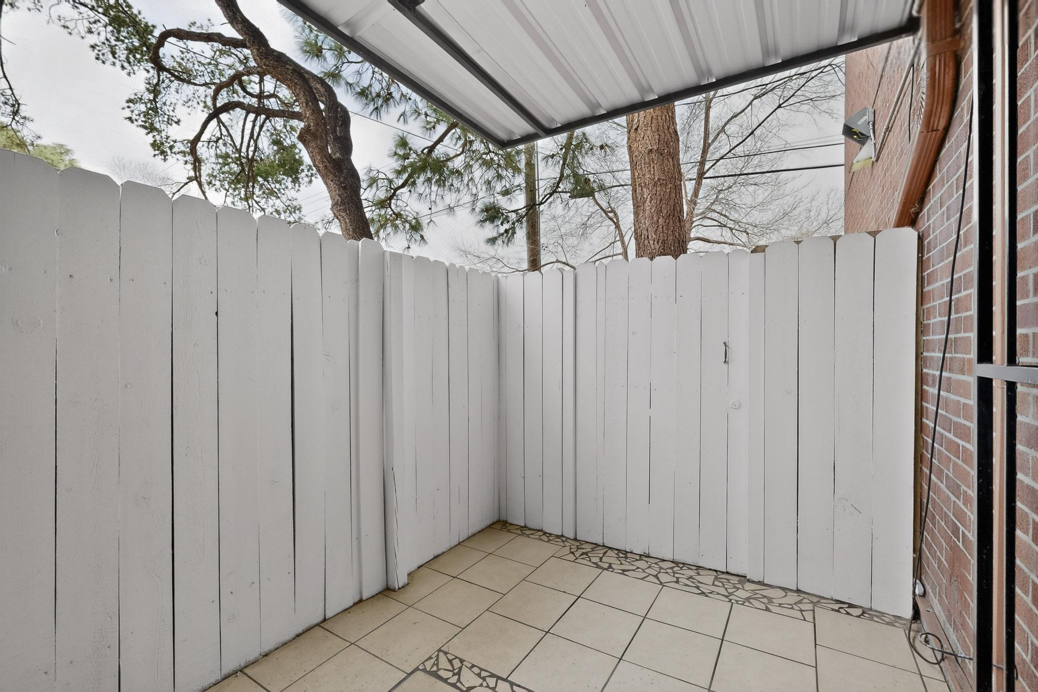 Photo 7 — 1100 Alvarado Drive SE APT 104