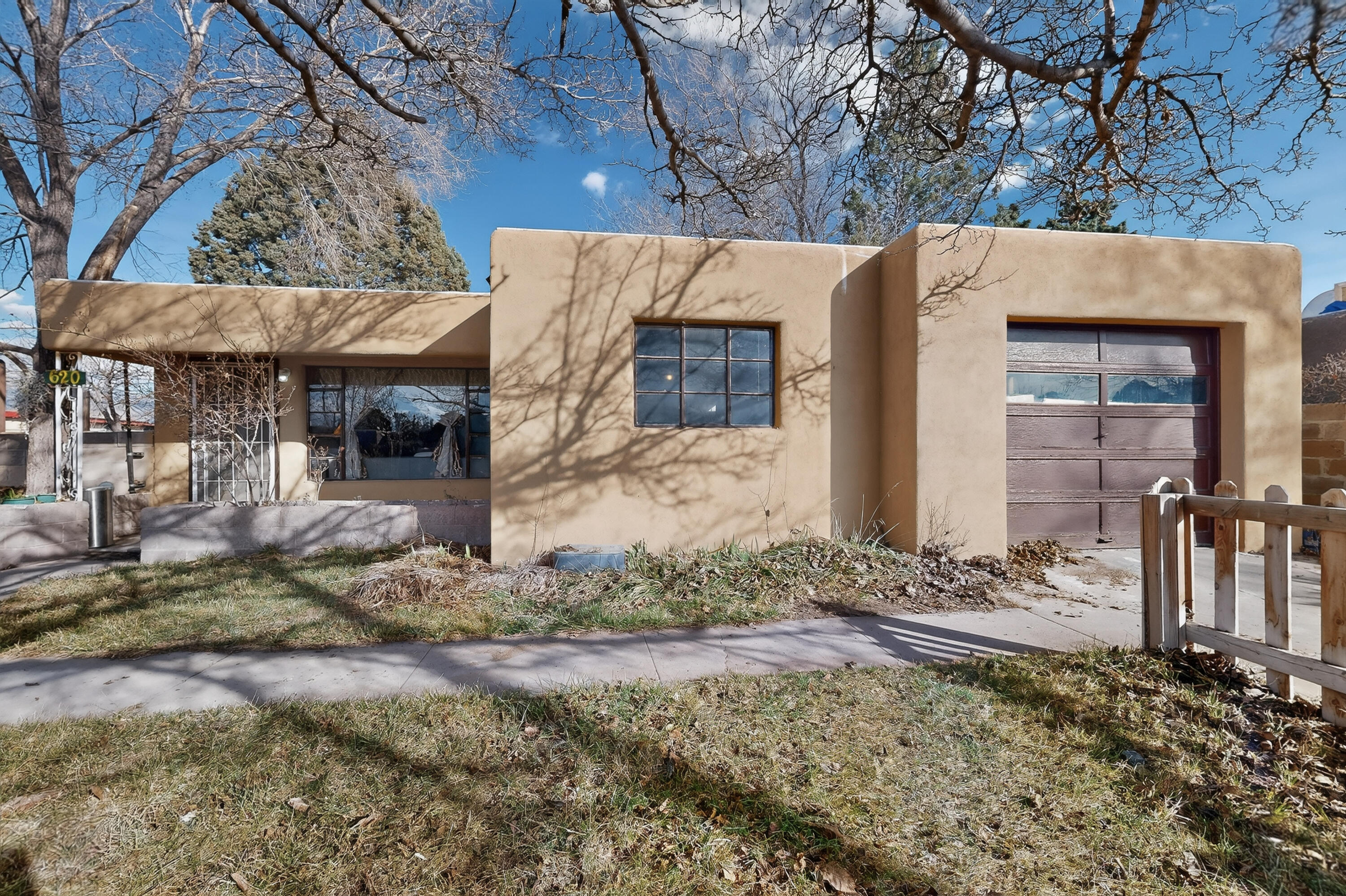 Photo 11 — 620 San Pablo Street NE