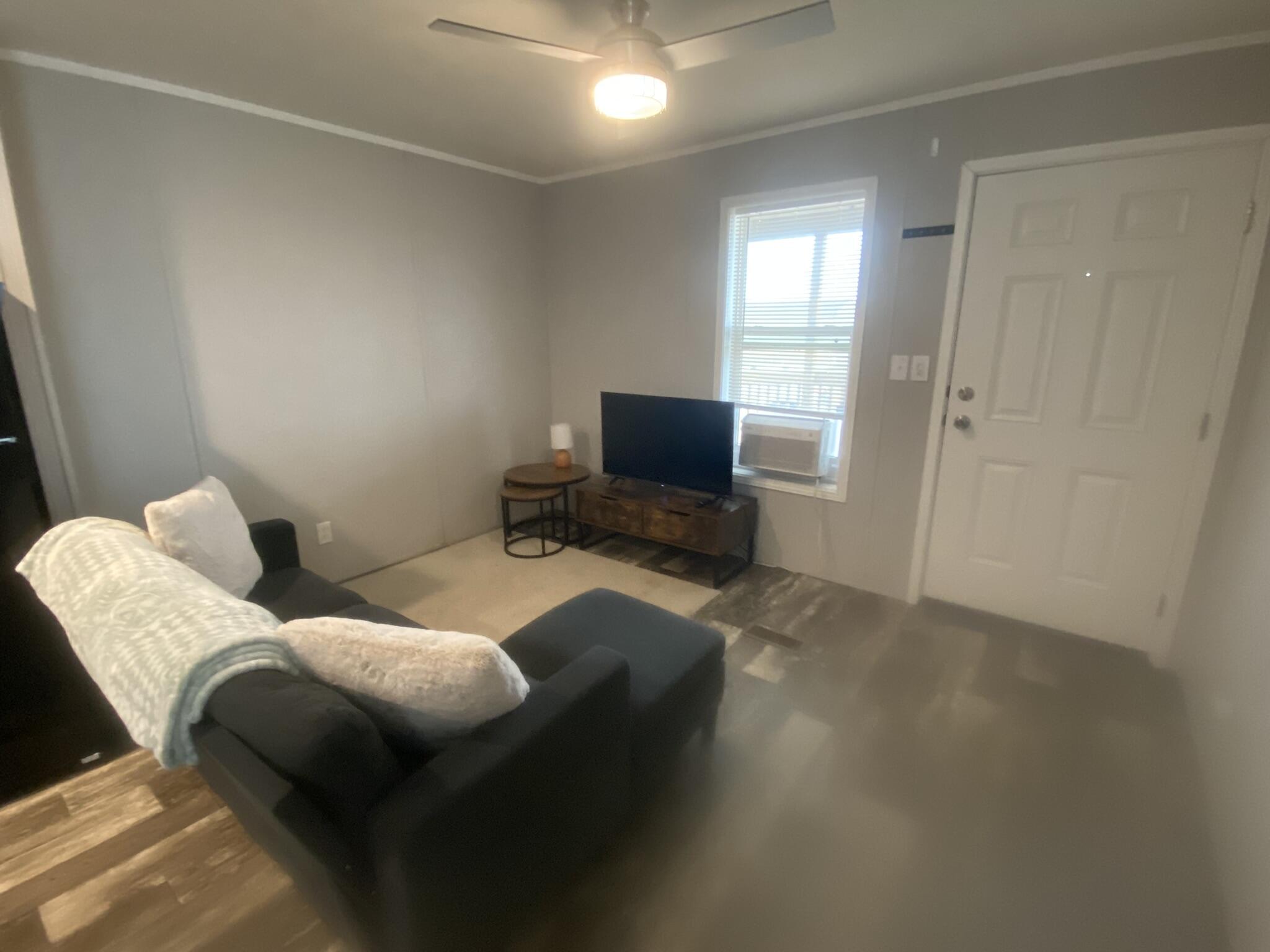 Photo 14 — 600 4th, Site 32 Street