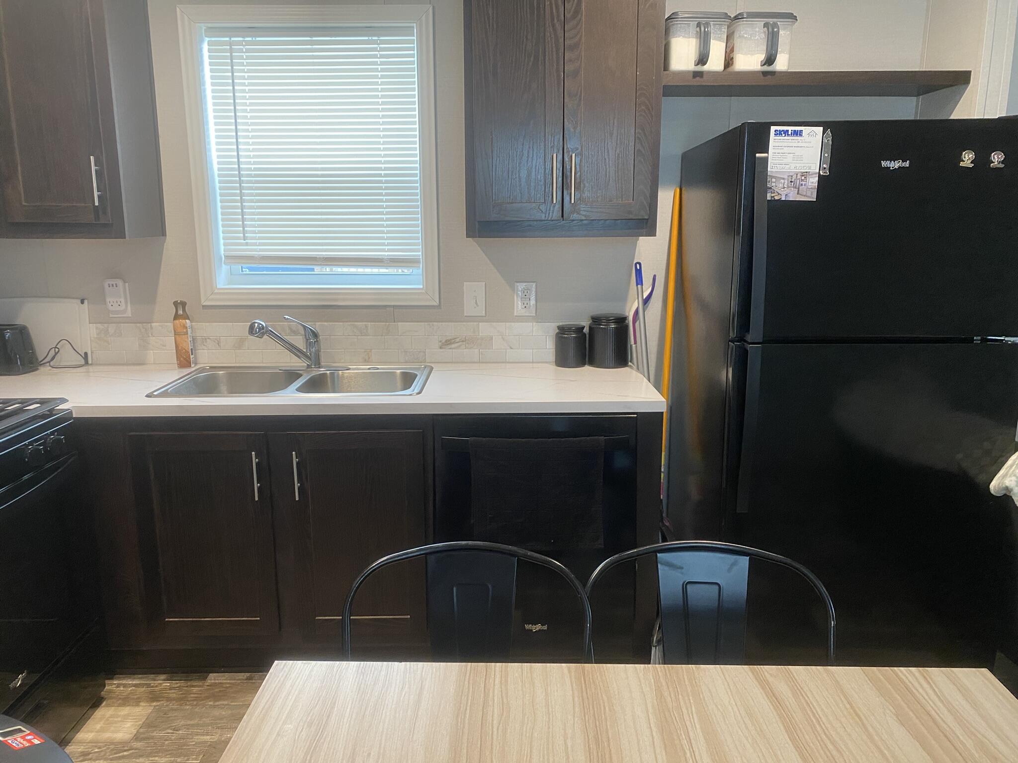 Photo 11 — 600 4th, Site 32 Street