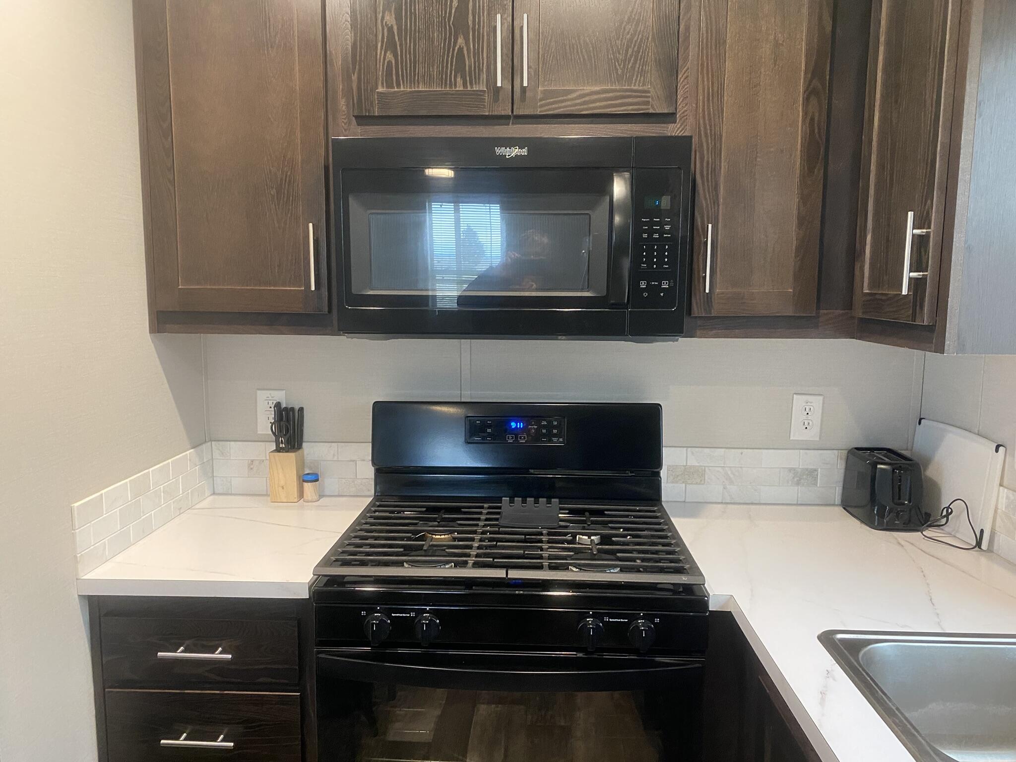 Photo 10 — 600 4th, Site 32 Street