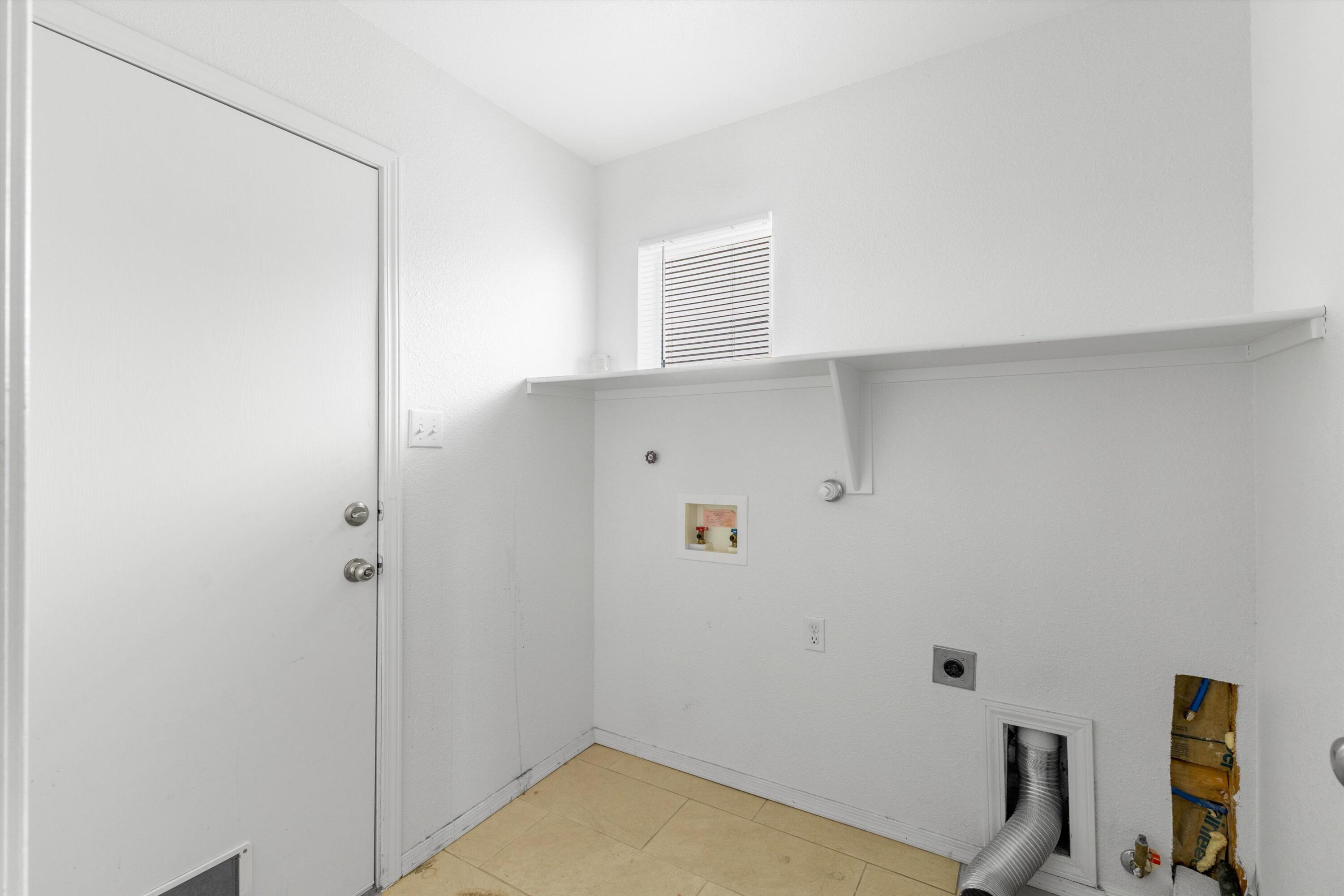 Photo 19 — 3333 Hunters Meadows Circle NE