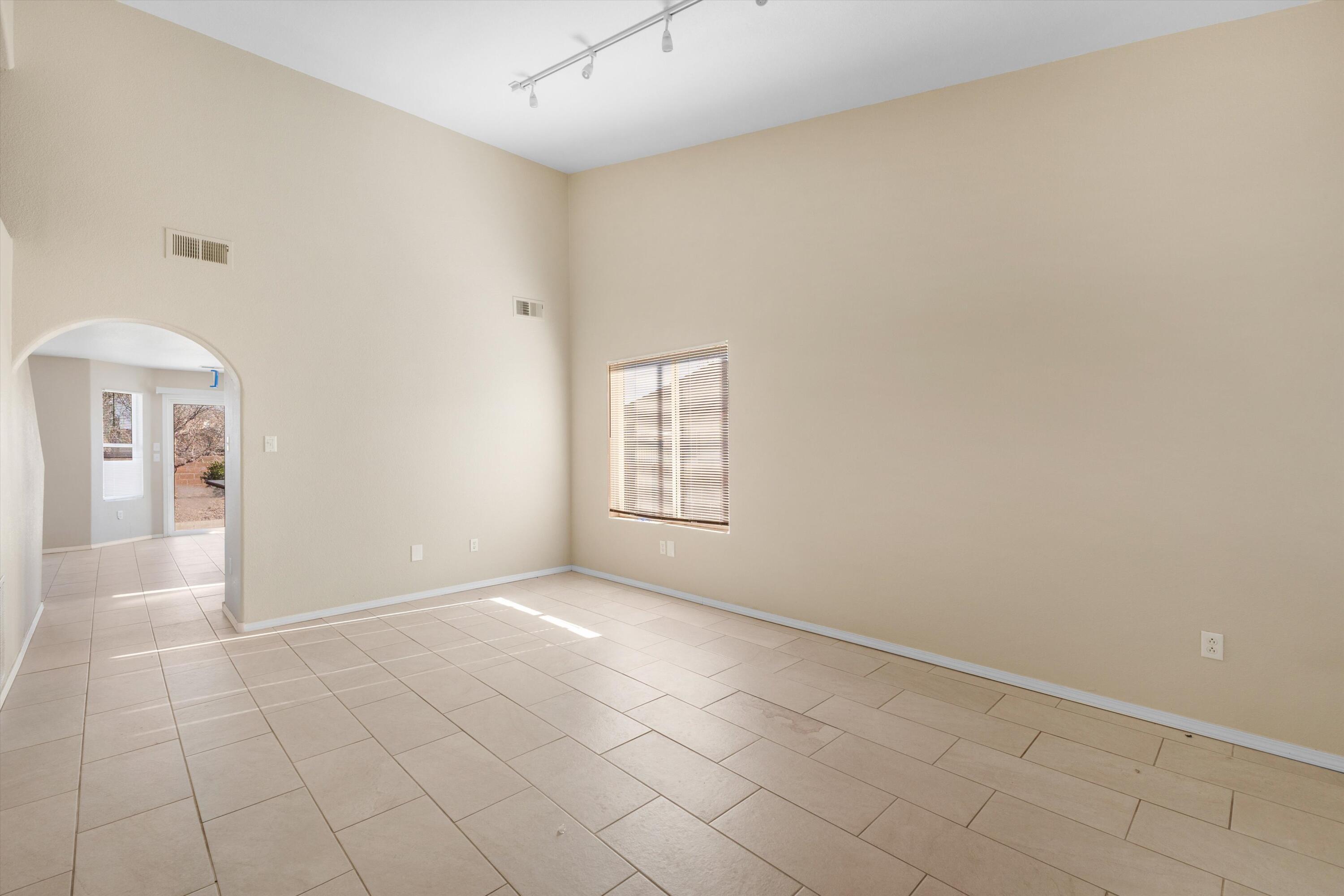 Photo 6 — 3333 Hunters Meadows Circle NE