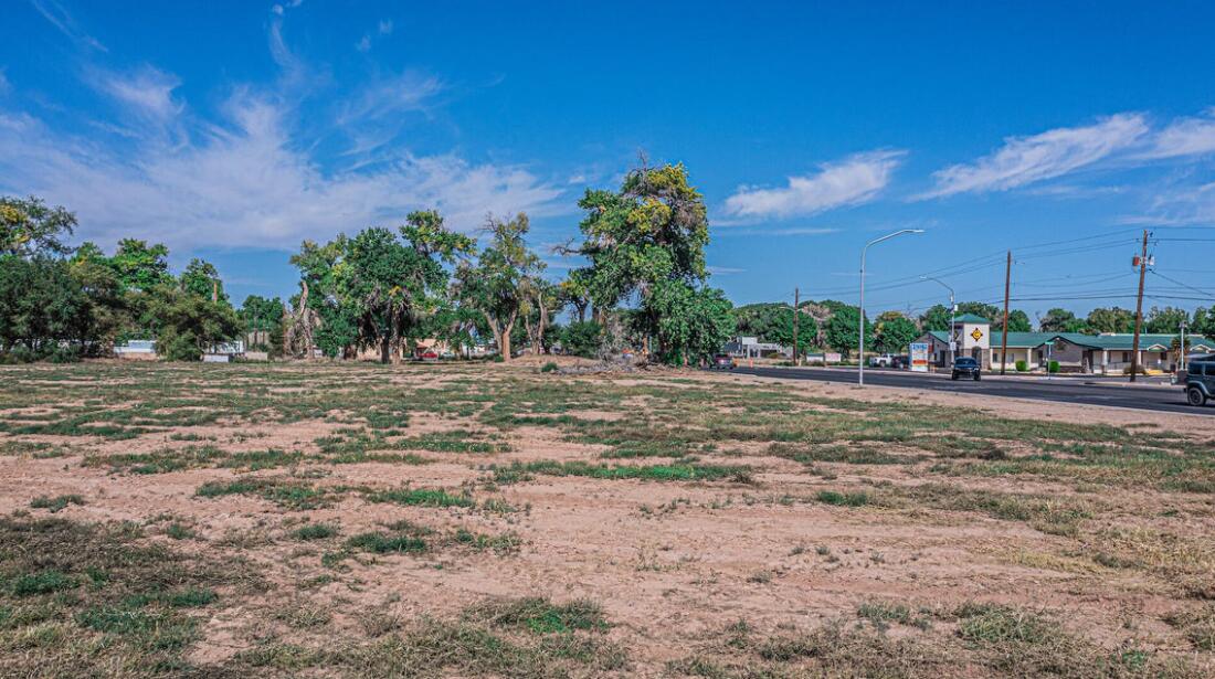Photo 16 —  Main St & Edeal Rd