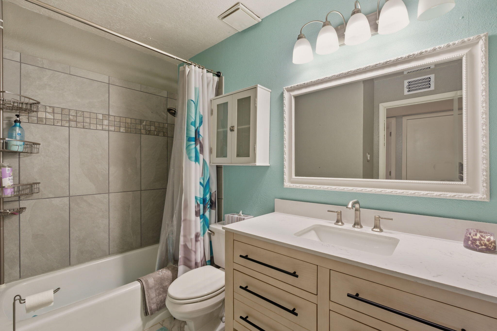 Photo 15 — 7225 Ticonderoga Road NE