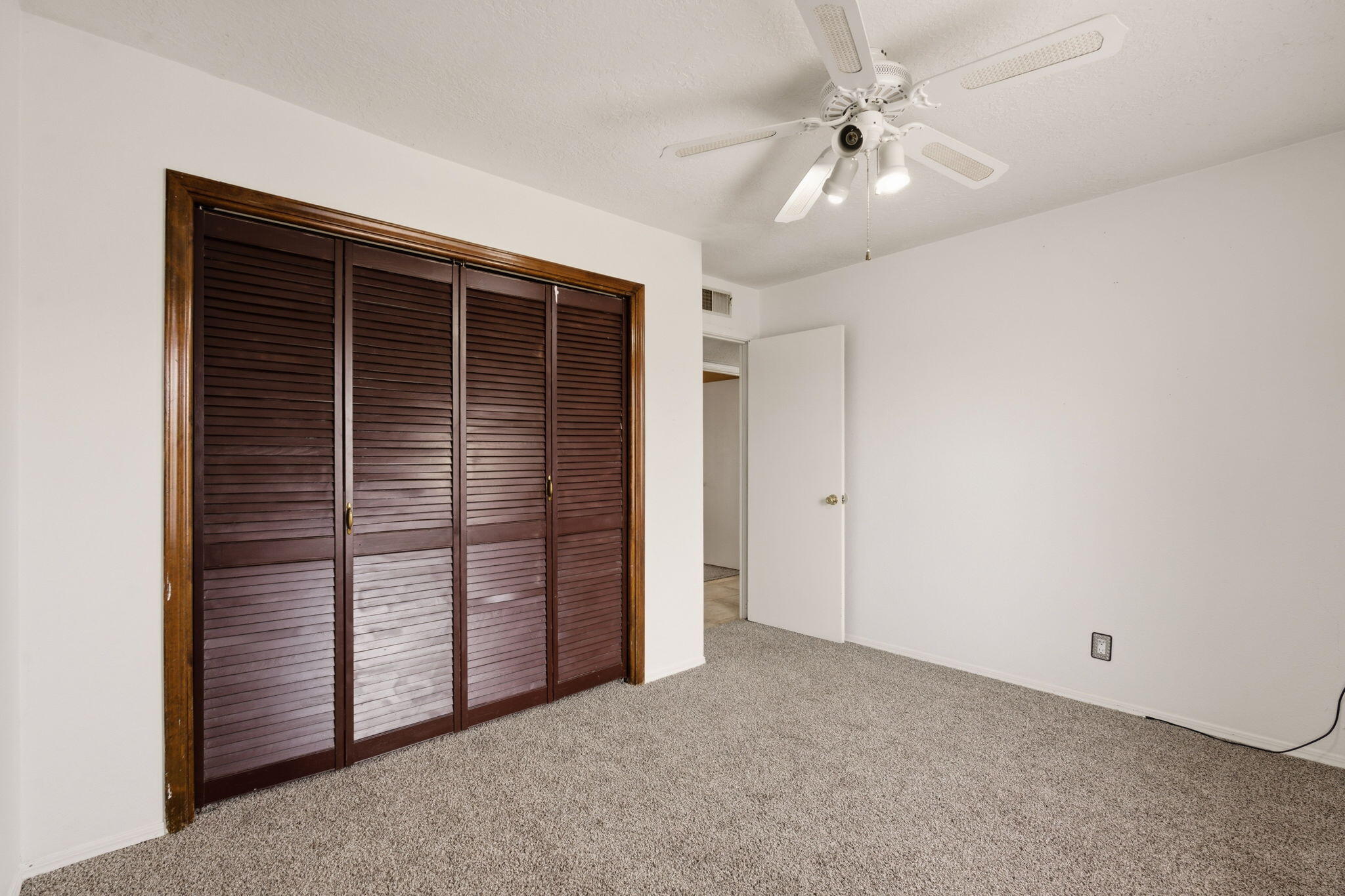 Photo 14 — 7225 Ticonderoga Road NE