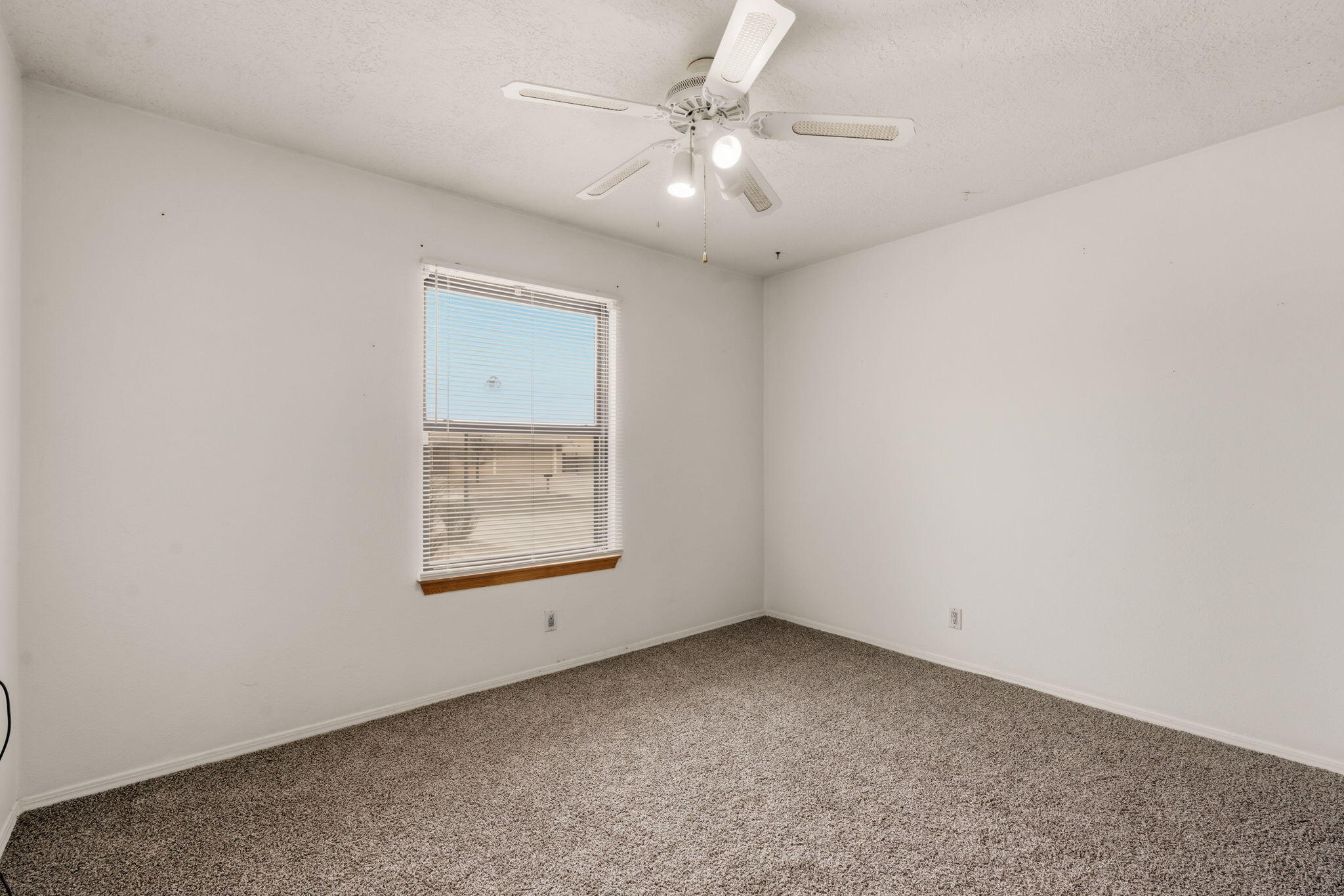 Photo 13 — 7225 Ticonderoga Road NE
