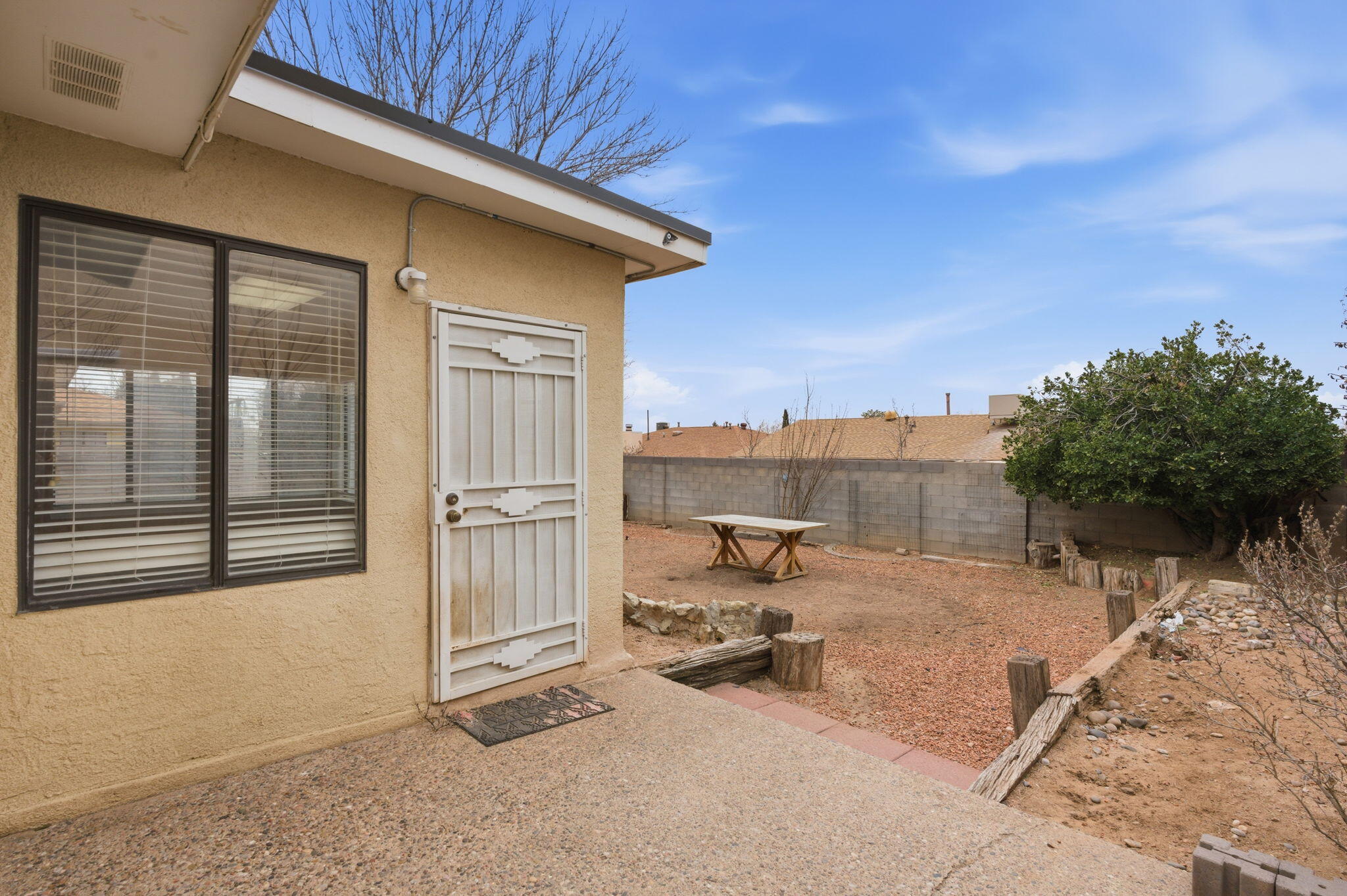 Photo 12 — 7225 Ticonderoga Road NE