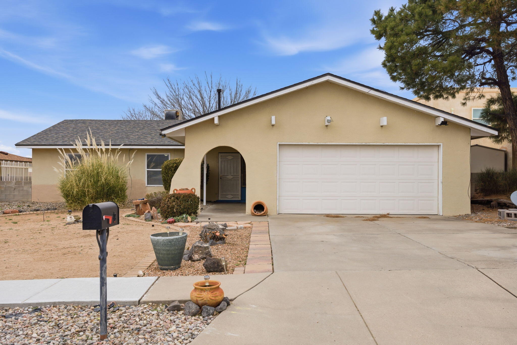 Photo 5 — 7225 Ticonderoga Road NE