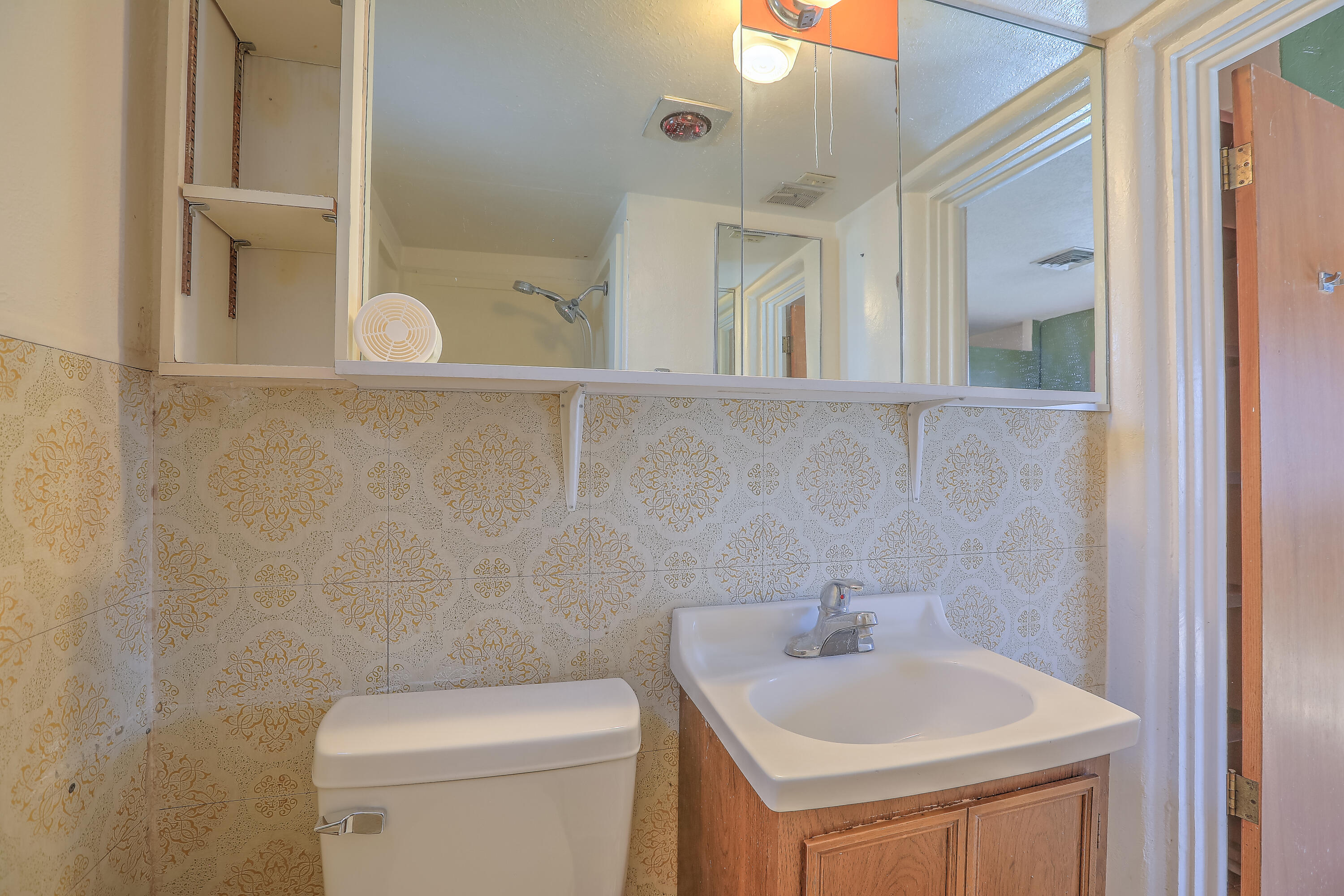 Photo 8 — 807 8th Street NW