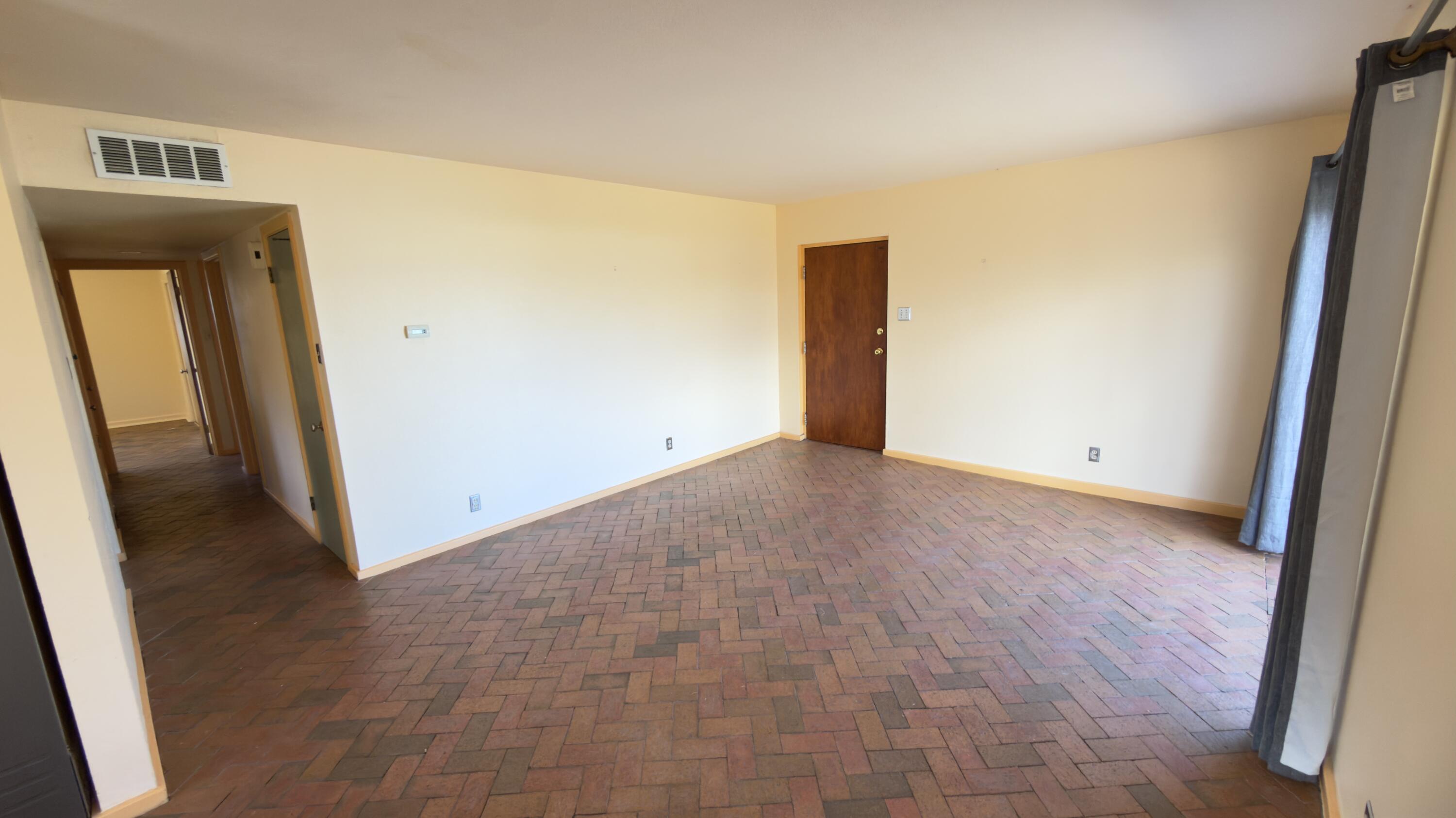 Photo 20 — 708 Caine Street