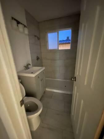 Photo 3 — 805 Ortiz Drive SE