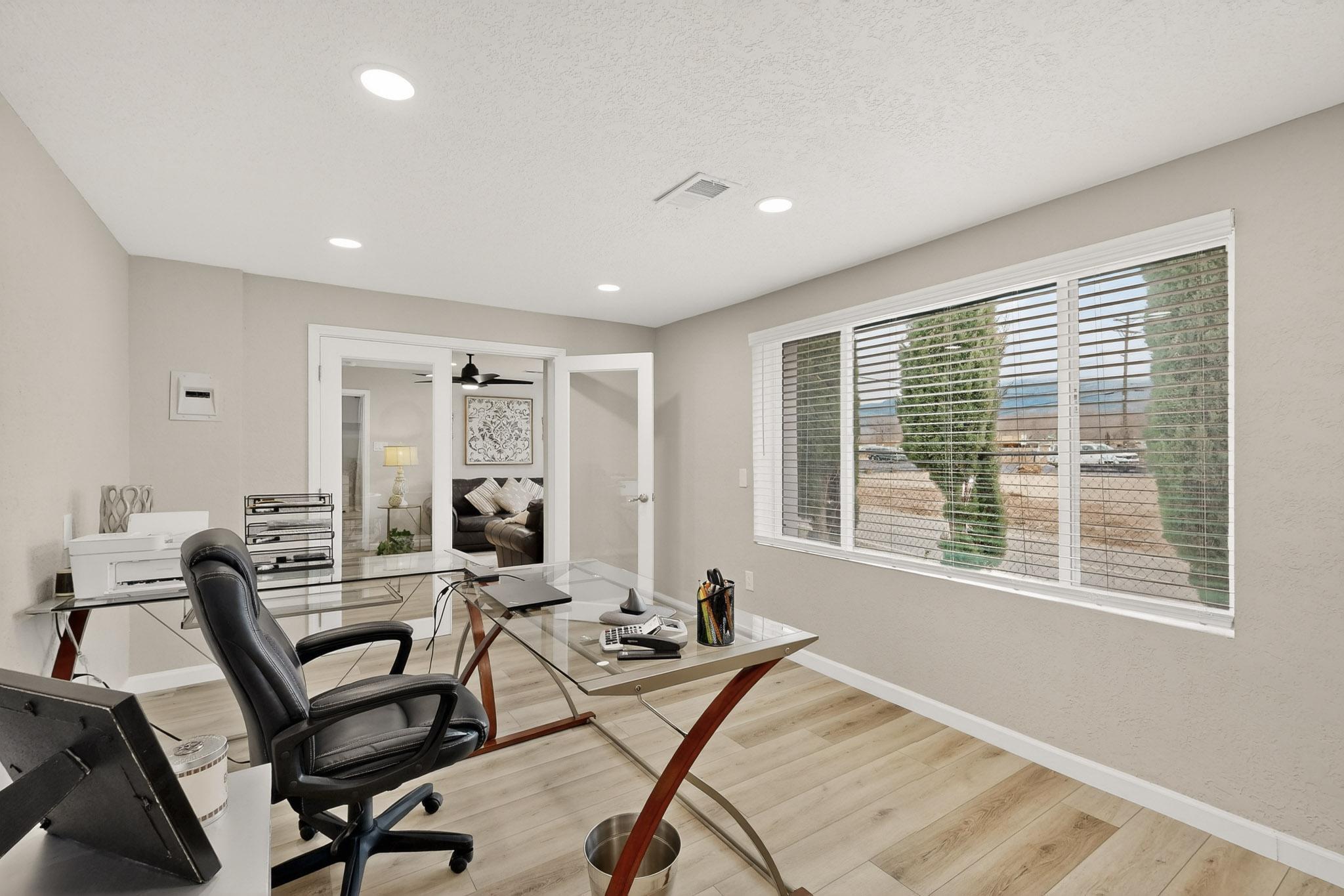 Photo 2 — 202 Wayne Road NW