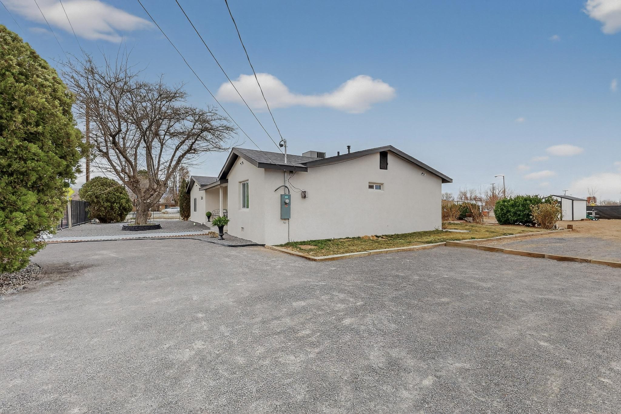 Photo 14 — 202 Wayne Road NW