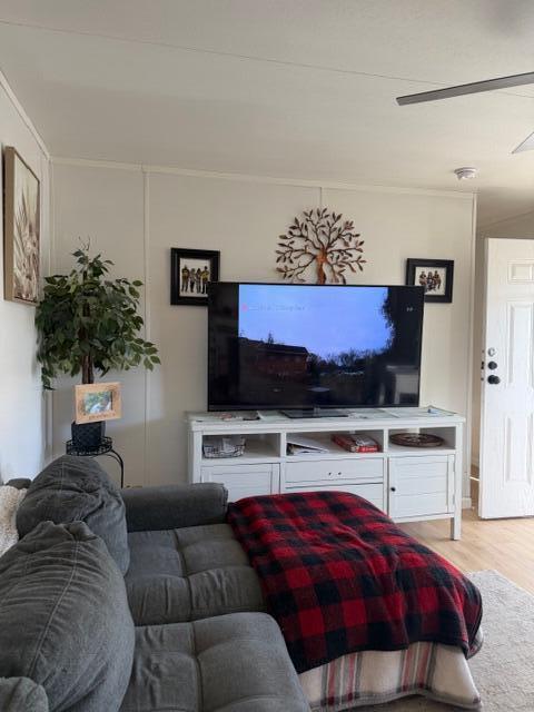Photo 5 — 589 Horseshoe Trail SE