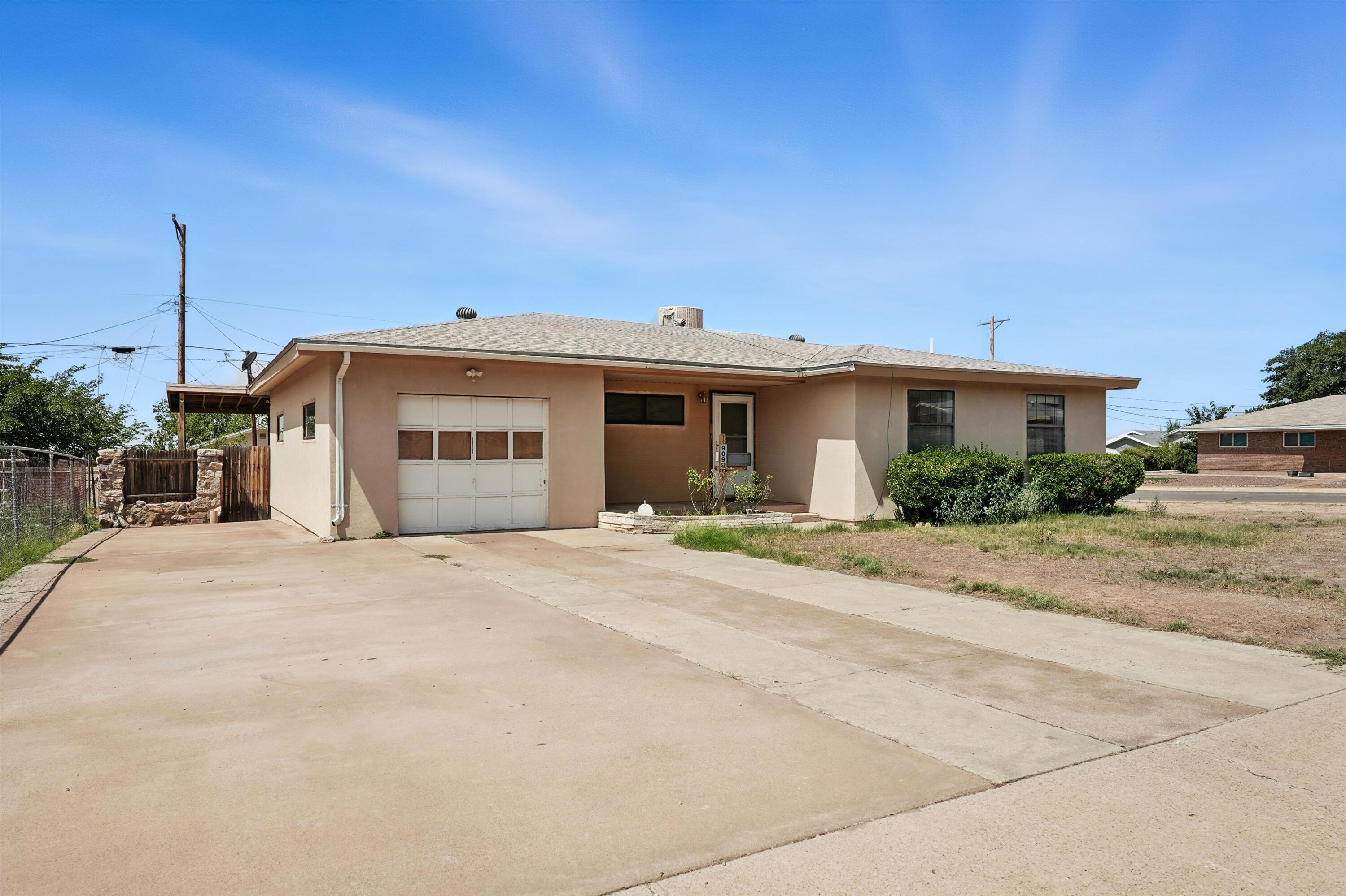 Photo 2 — 909 CEDAR Avenue