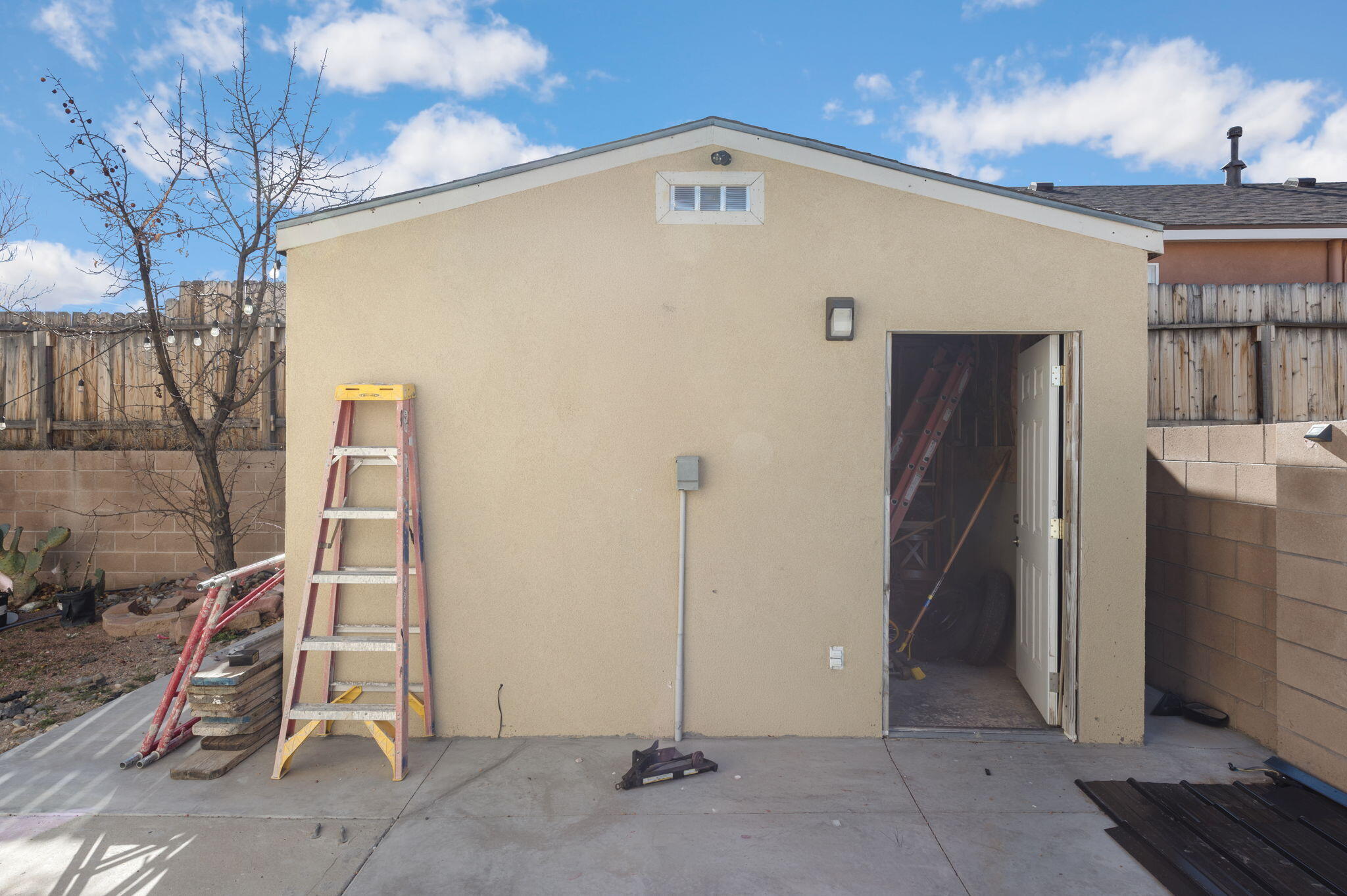 Photo 4 — 8600 Casa De Luz Court NW