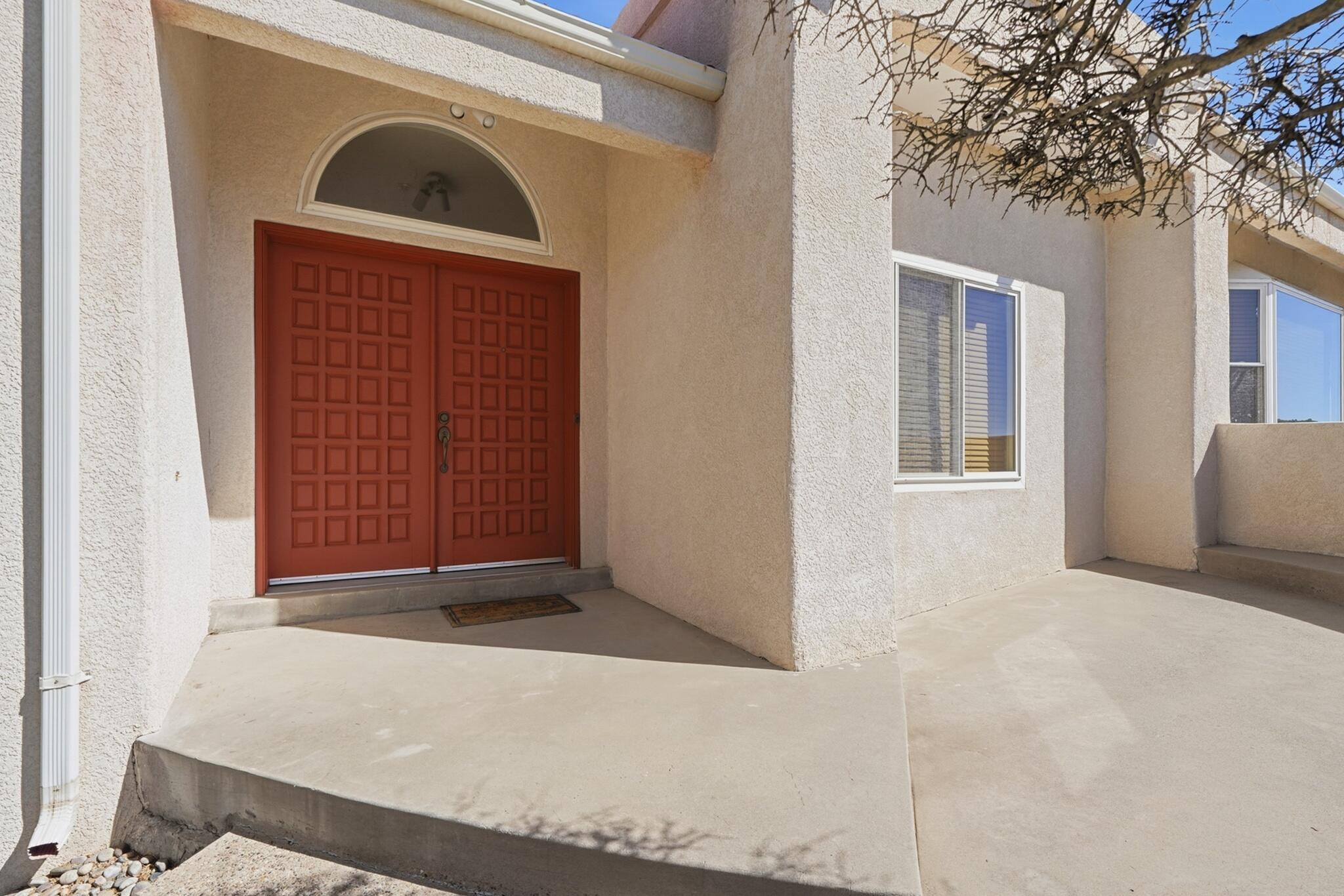 Photo 6 — 900 Piedra Larga Place NE