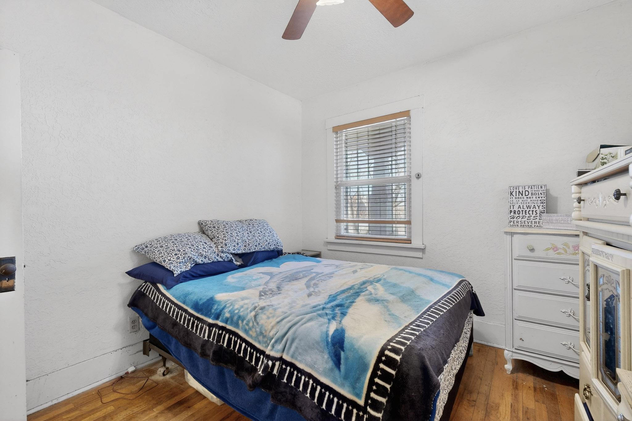 Photo 13 — 1504 6th Street NW