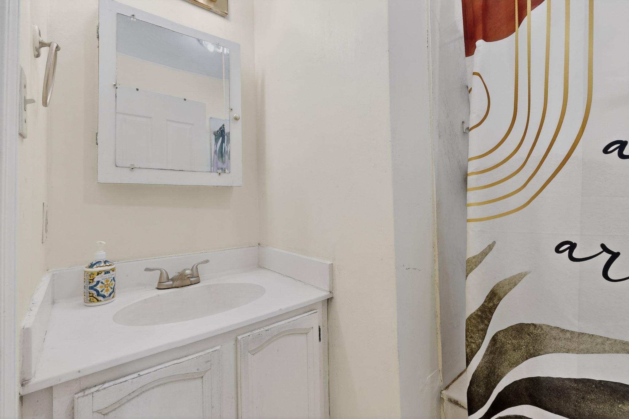 Photo 16 — 1504 6th Street NW