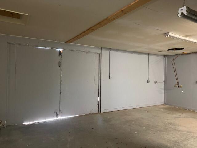 Photo 4 — 1445 NWFrontage Road