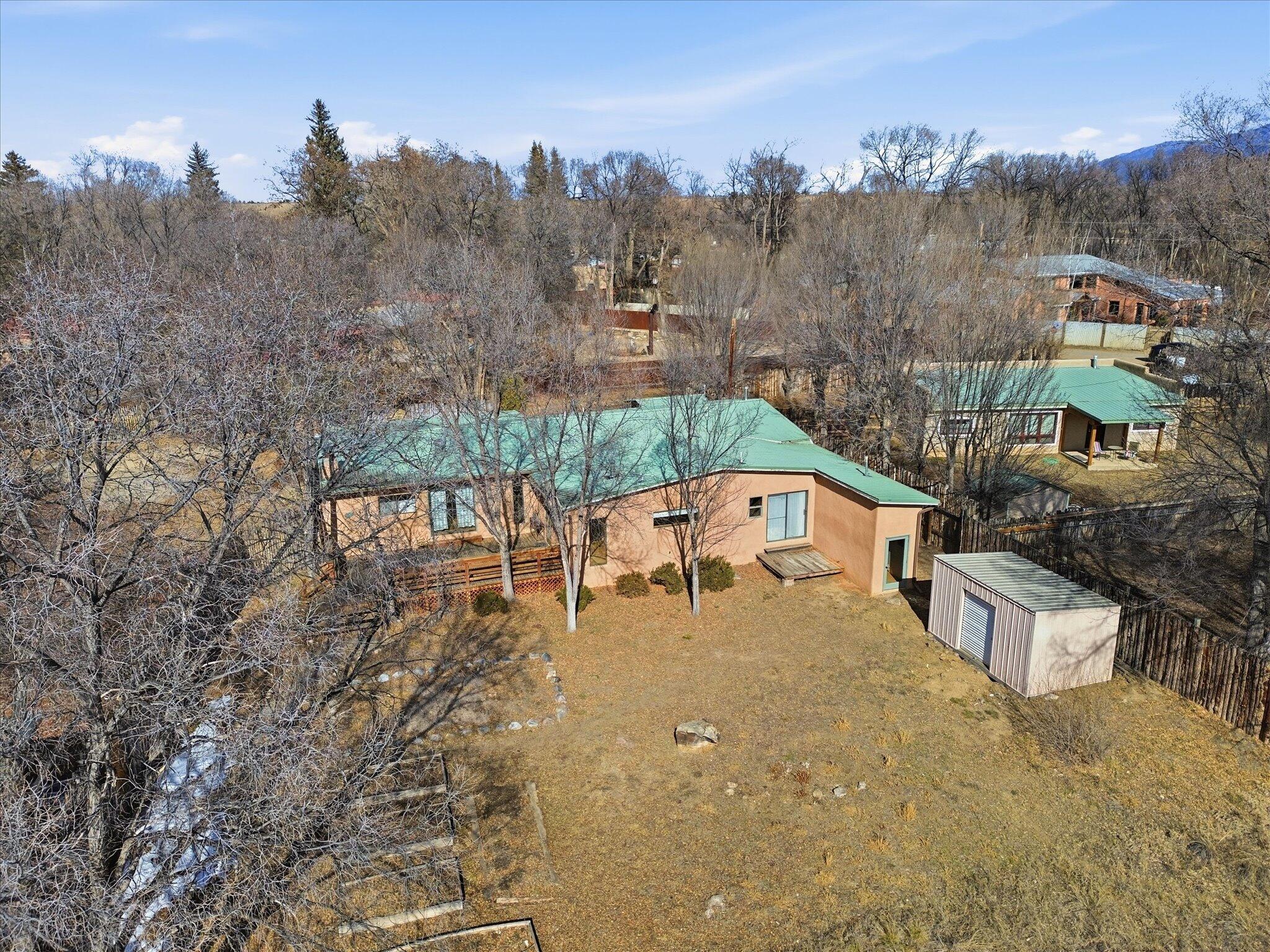 Photo 6 — 104 Guthrie Lane A & B