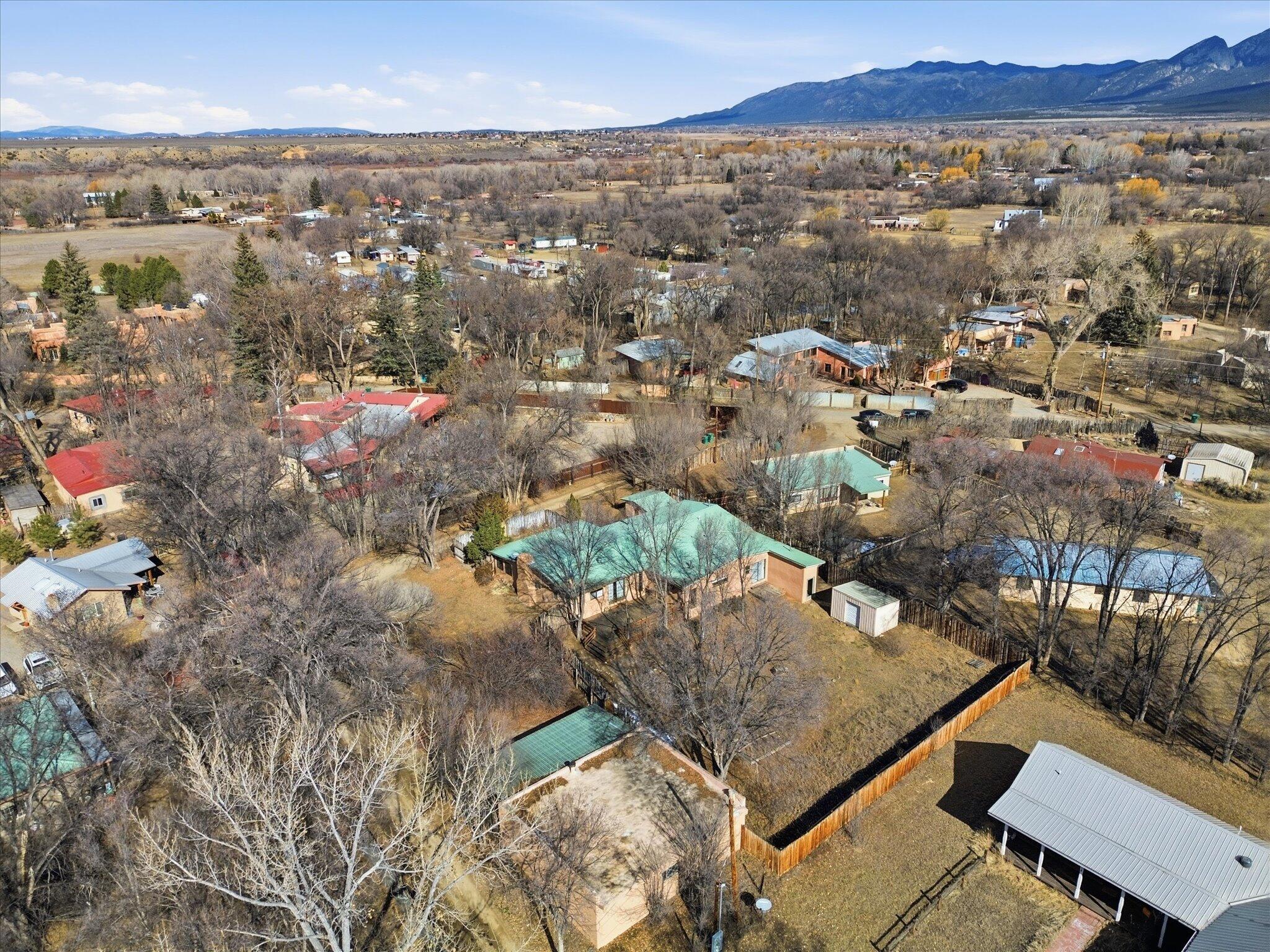 Photo 5 — 104 Guthrie Lane A & B