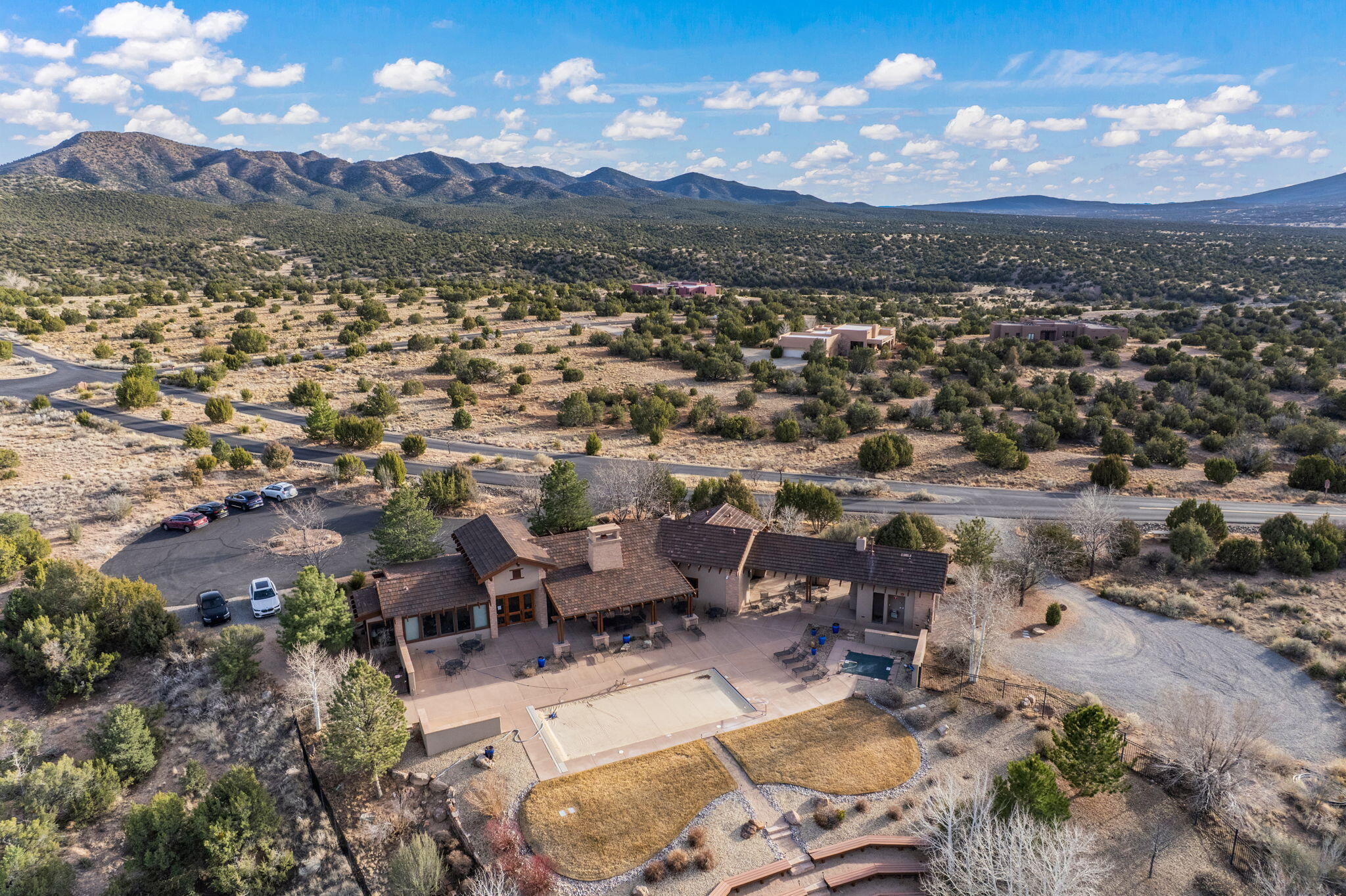 Photo 3 — 86 Turquoise Drive