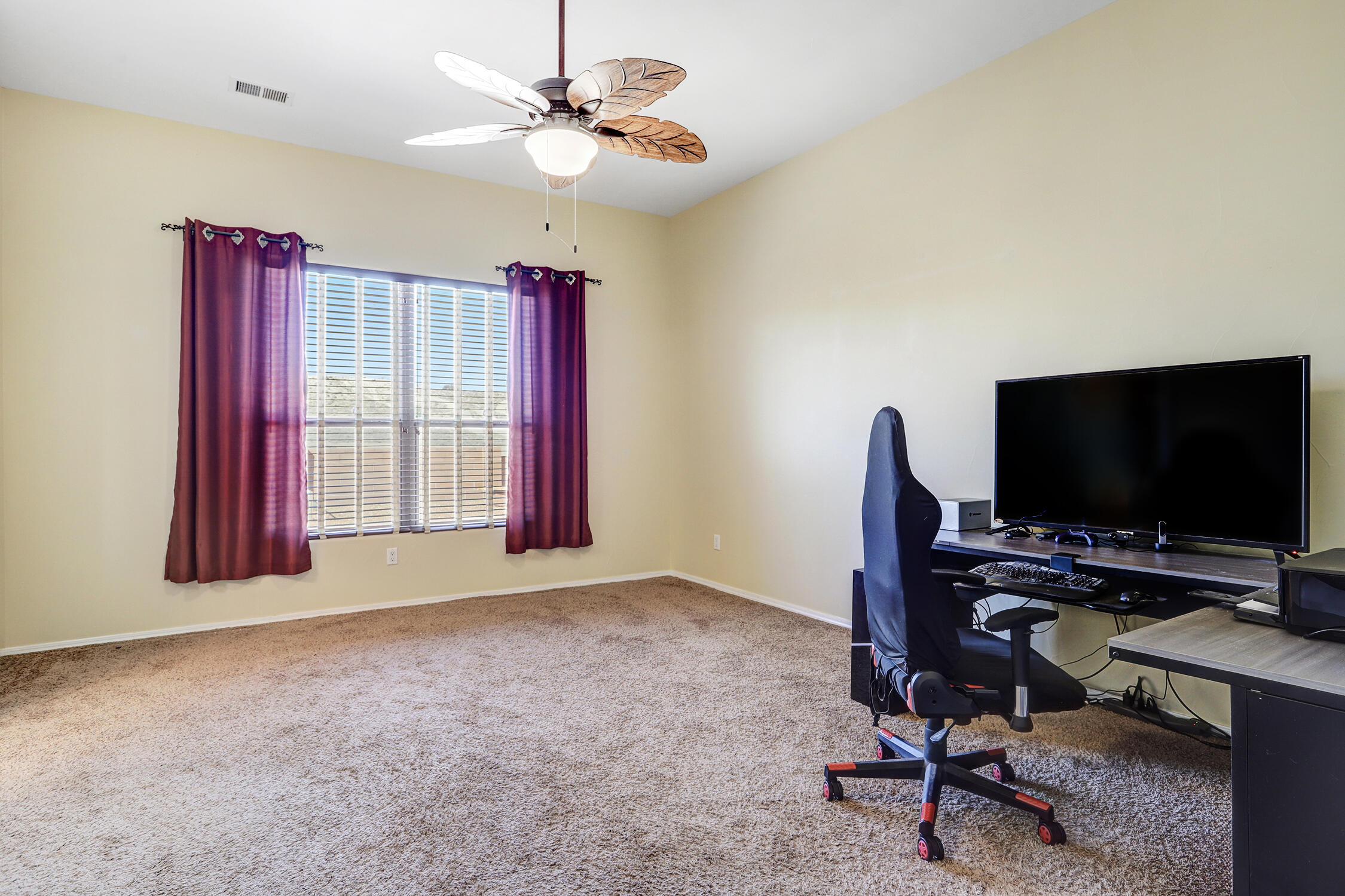 Photo 19 — 861 Loma Pinon Loop NE