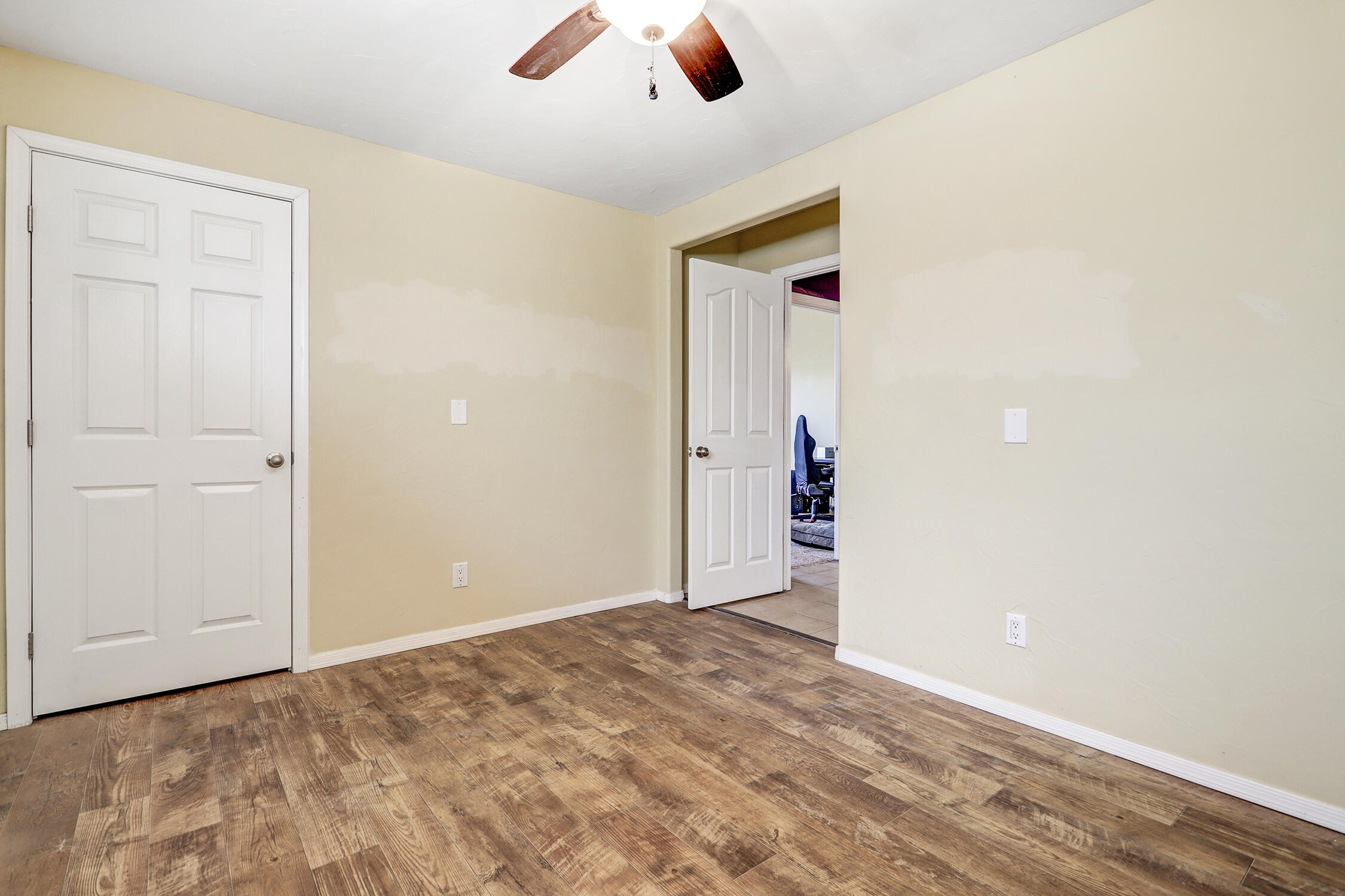 Photo 14 — 861 Loma Pinon Loop NE