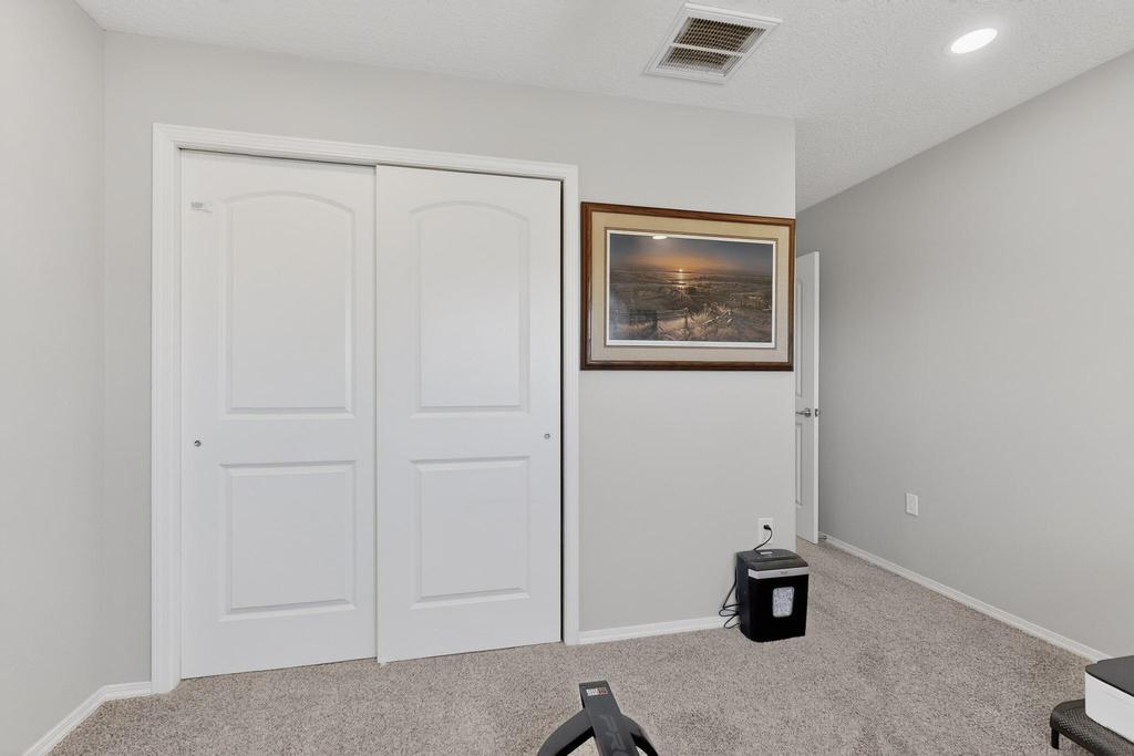 Photo 20 — 860 Firewheel Loop SW