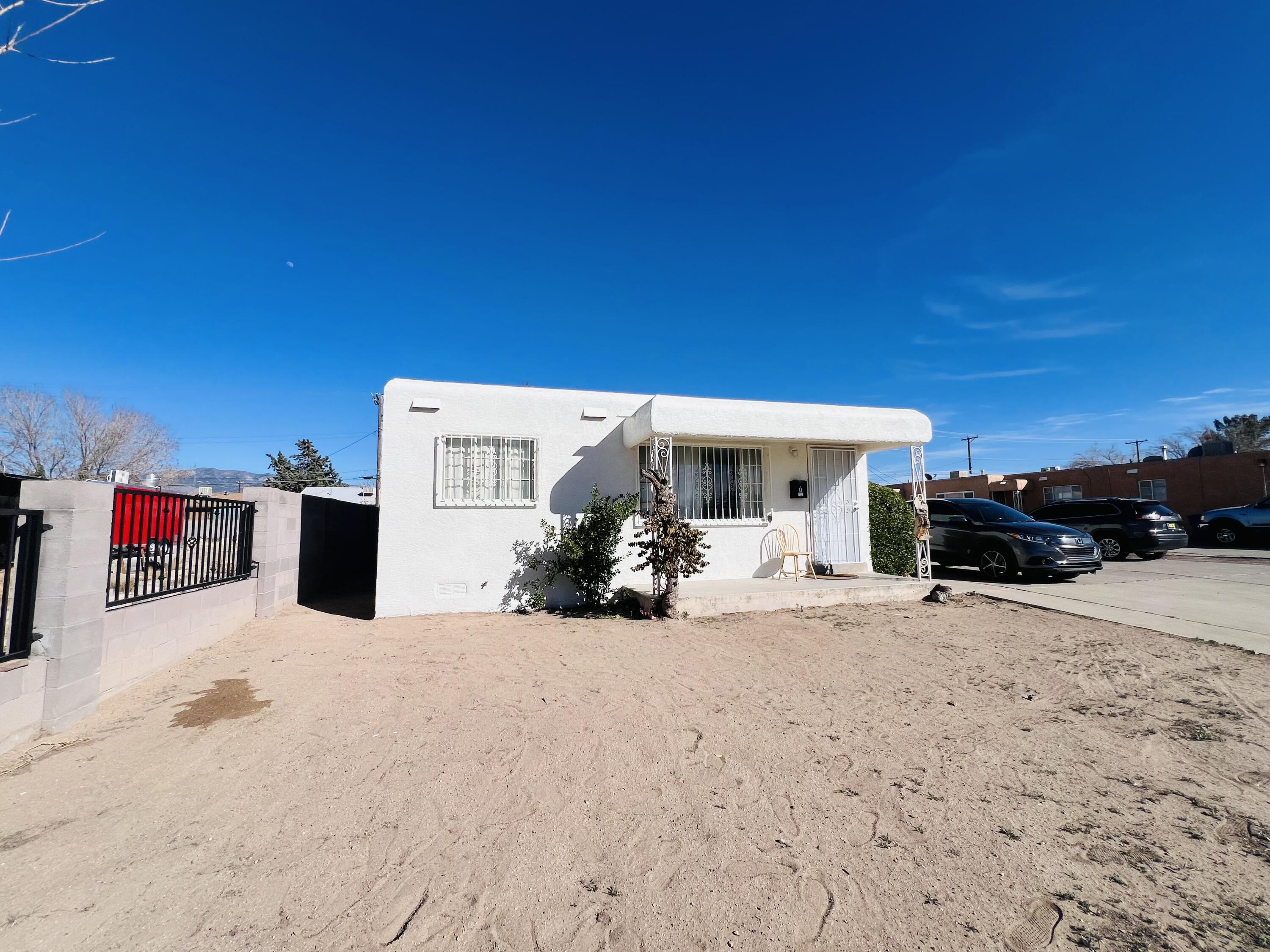 636 San Pedro Drive SE