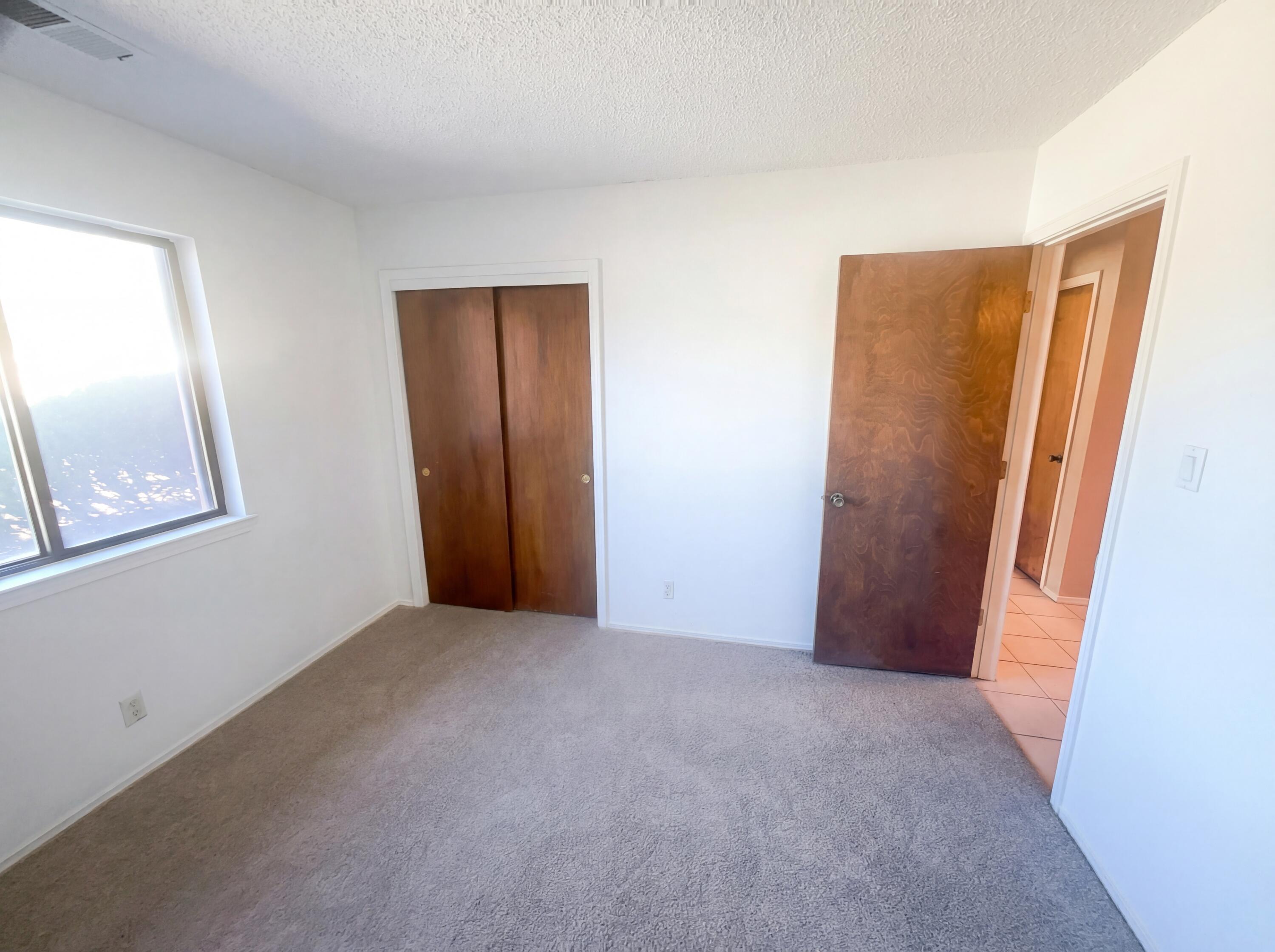 Photo 19 — 7212 Derickson Avenue NE