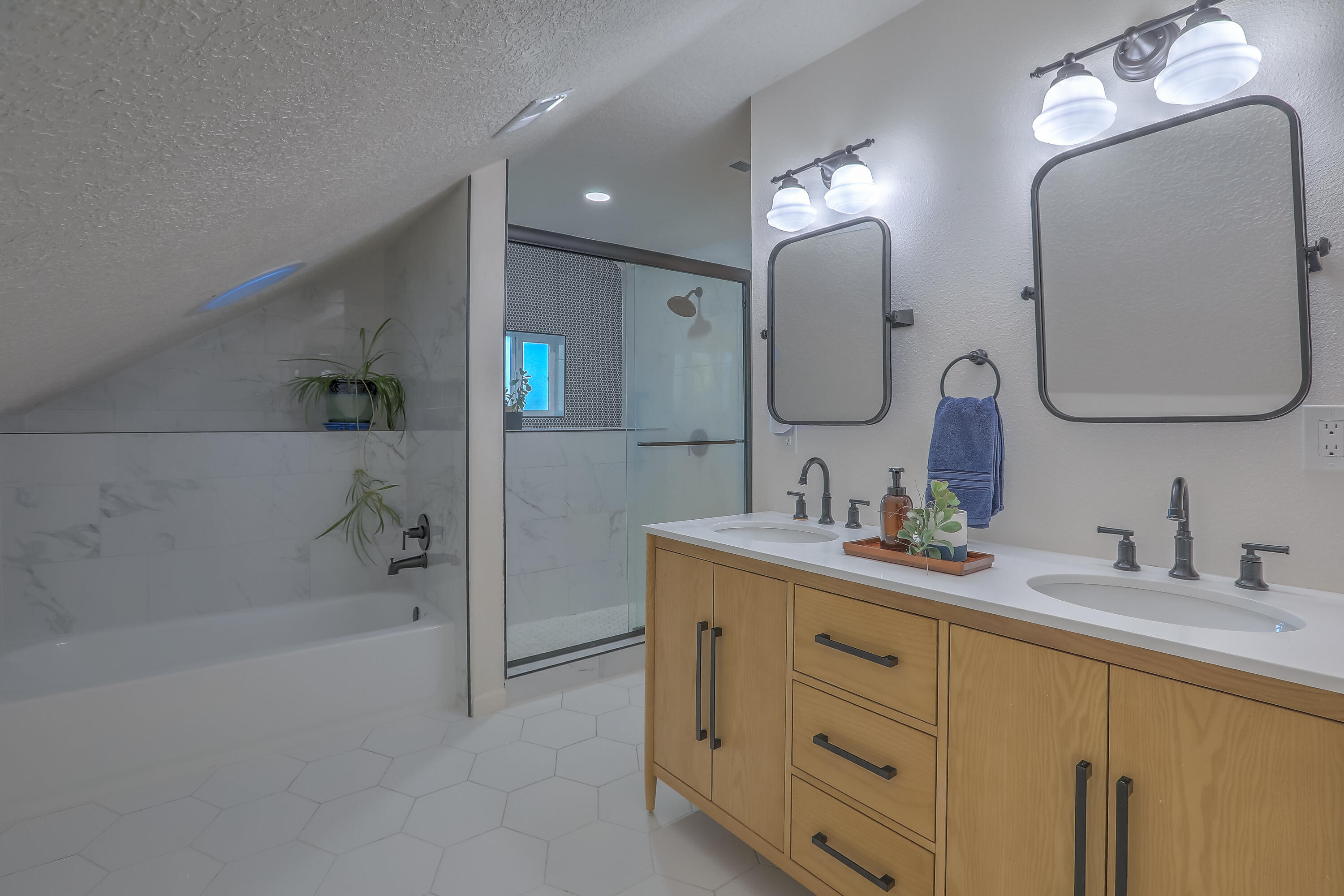 Photo 12 — 800 13th Street NW