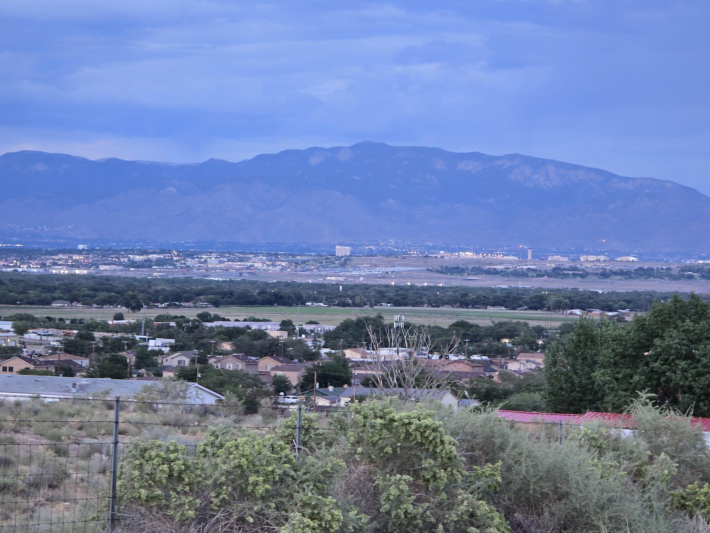 Photo 5 — 3730 Lisa Road SW
