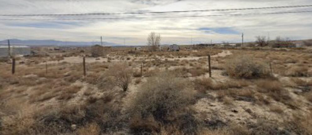 Photo 2 — 3730 Lisa Road SW